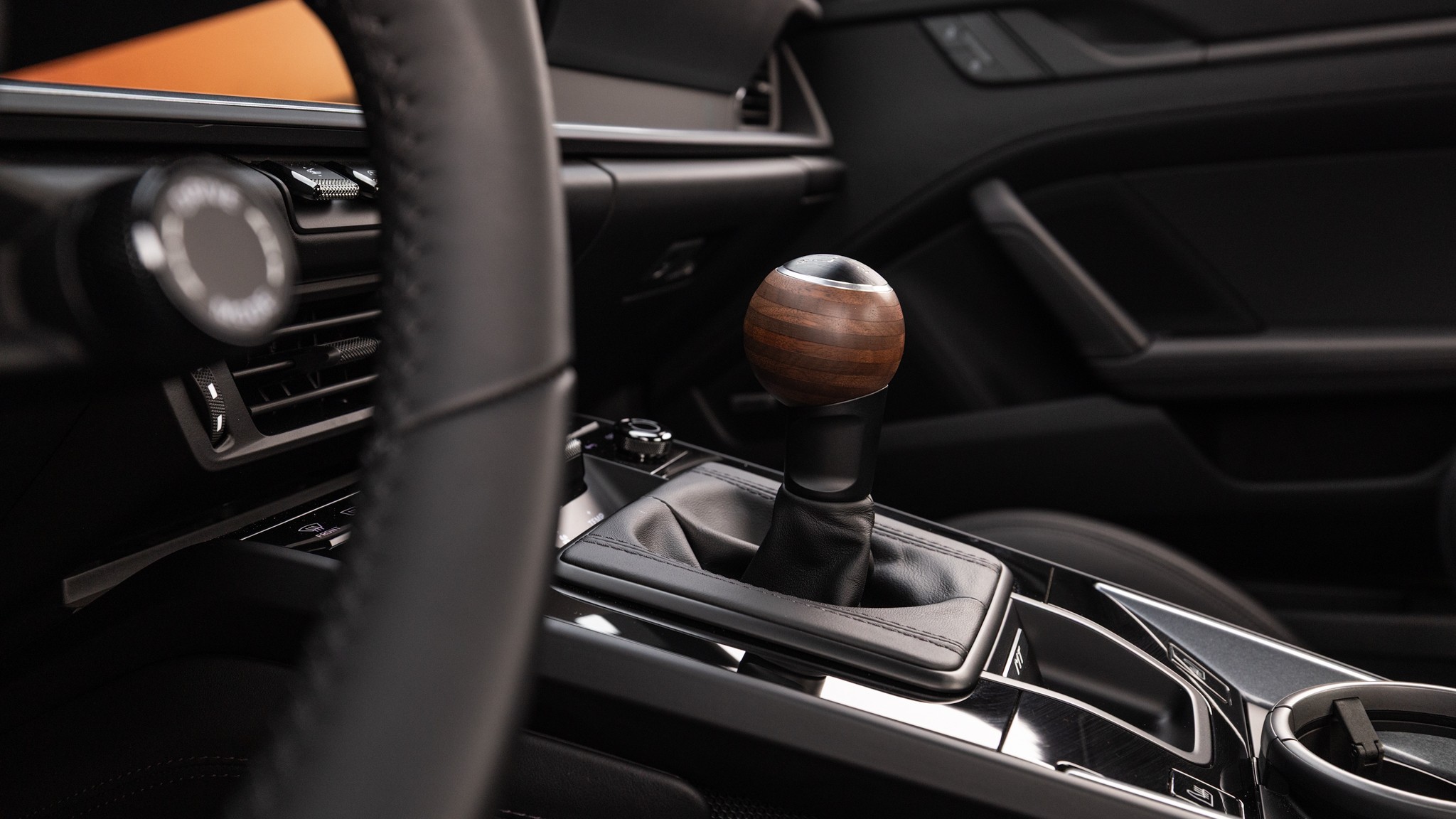 019 2025 Porsche 911 T