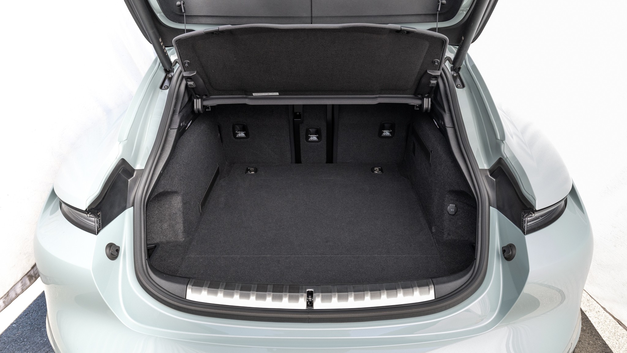 017 2024 Porsche Taycan 4S Cross Tourismo