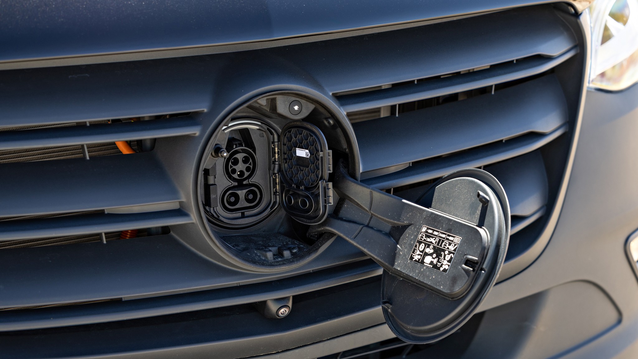 012 2025 Mercedes Benz eSprinter