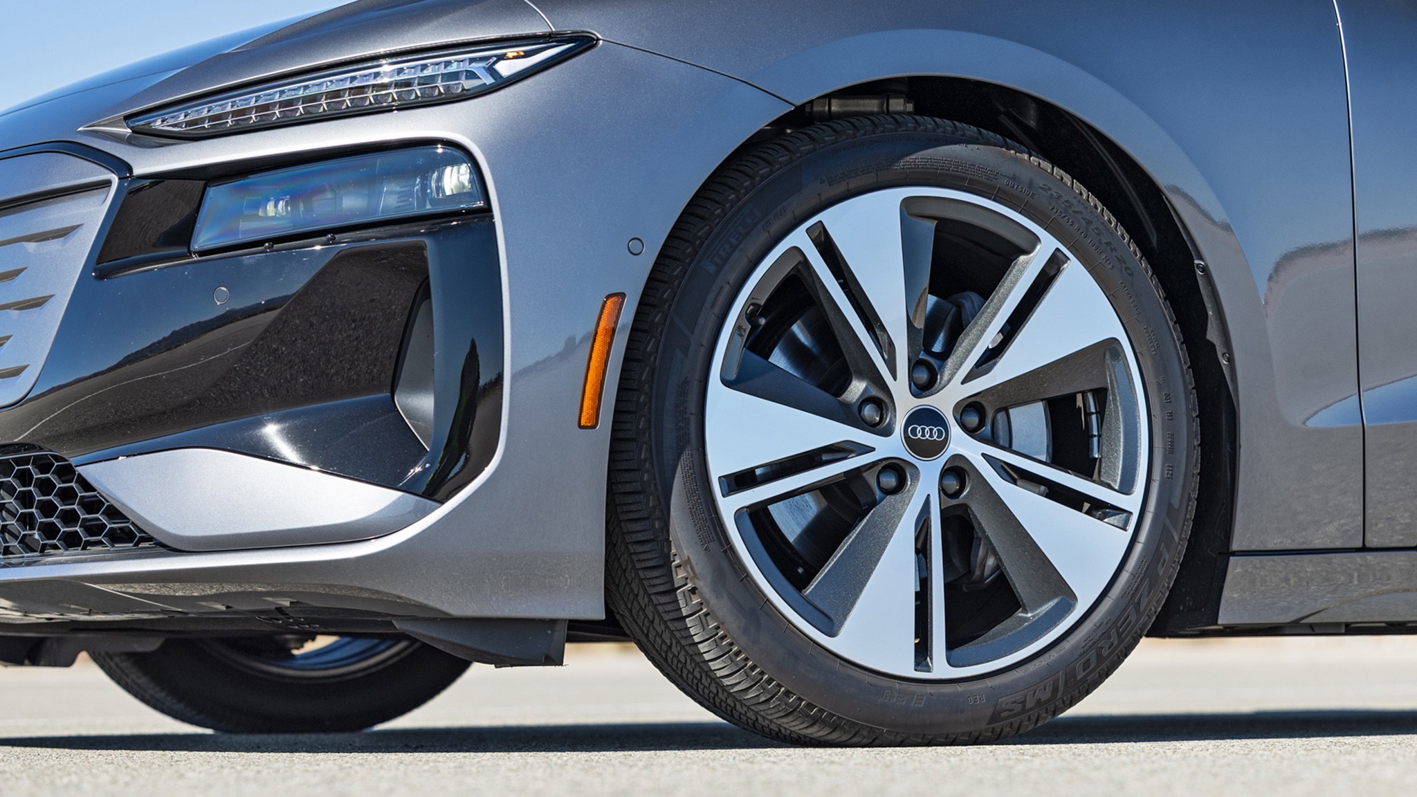 010 2026 Audi A6 E Tron