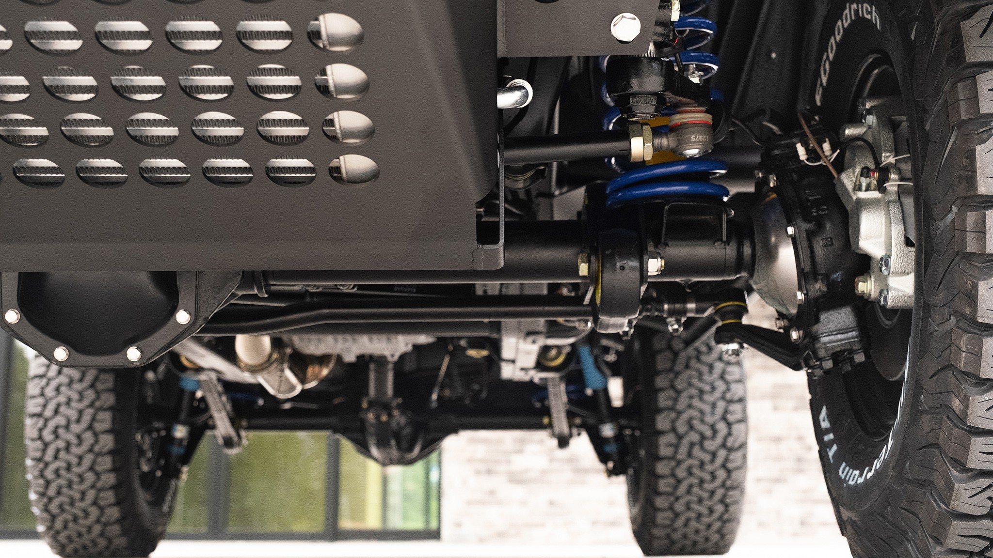 2B 046 Convertible Mercedes 250GD RacingGreen 066918