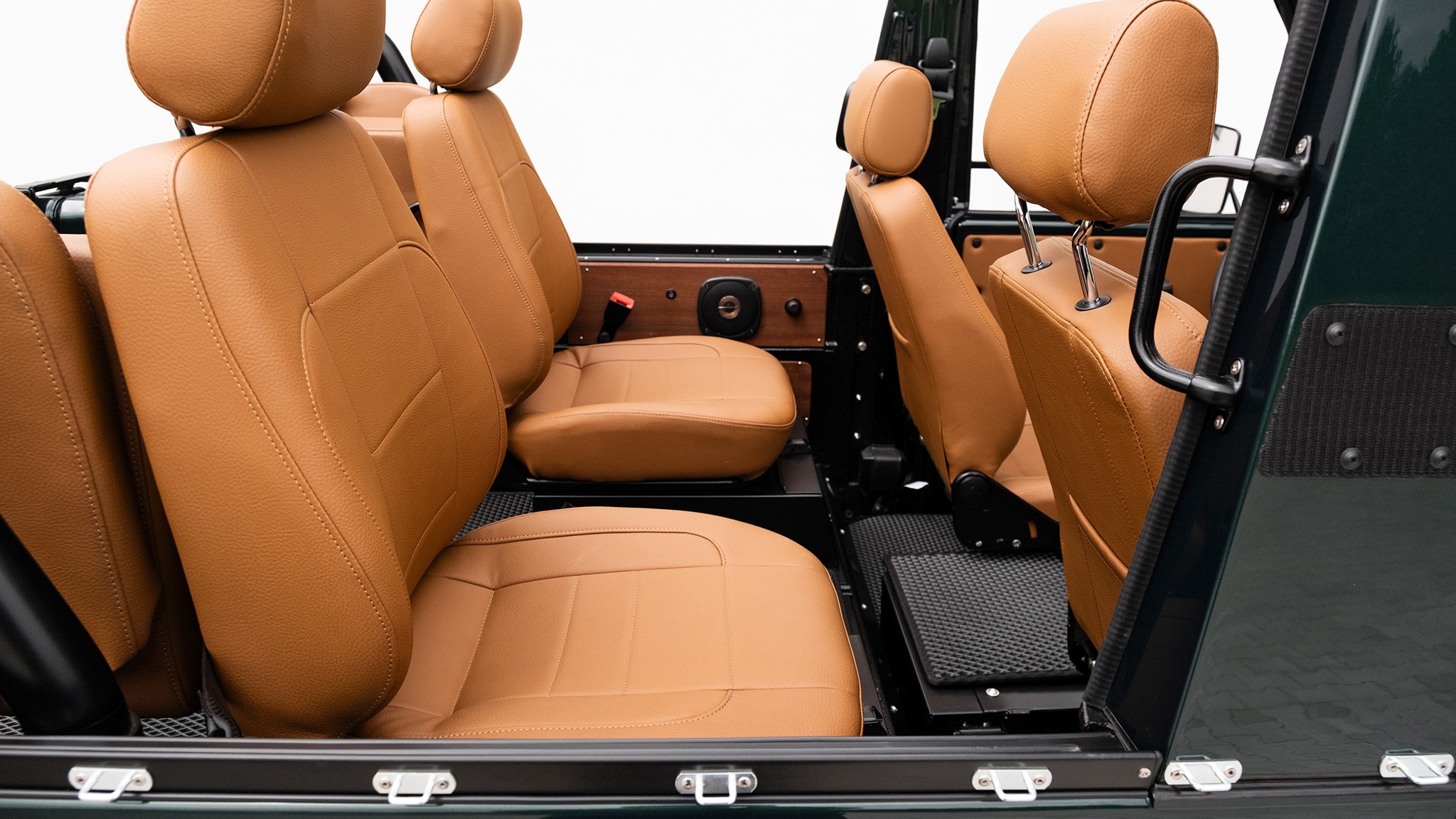 2B 062 Convertible Mercedes 250GD RacingGreen 066918