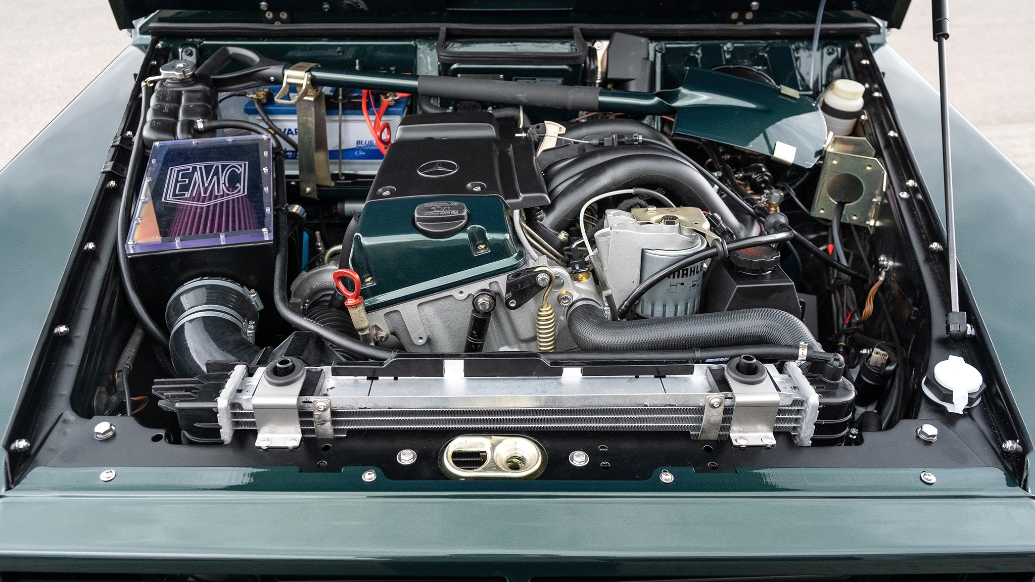 2B 104 Convertible Mercedes 250GD RacingGreen 066918