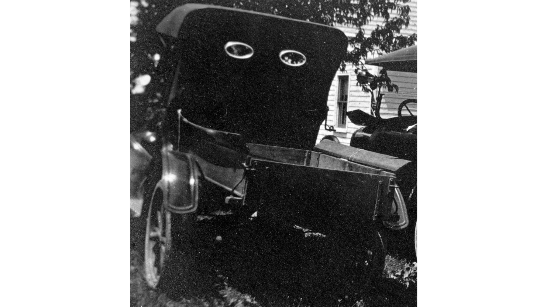 001 Modern pickup truck tailgate problems