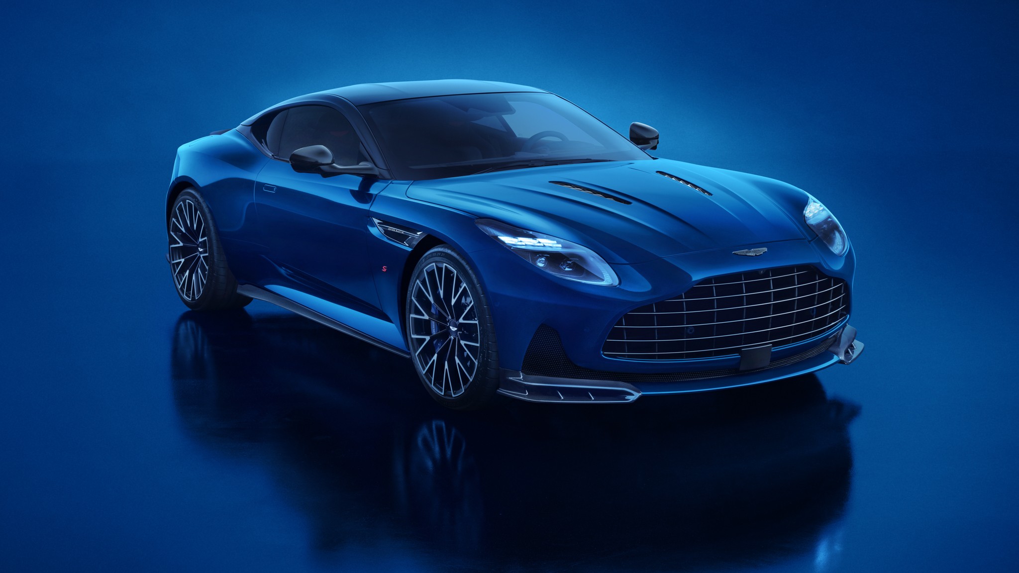 2026 Aston Martin DB12 S Sports Tourer Coupe Twin Turbo V8 10