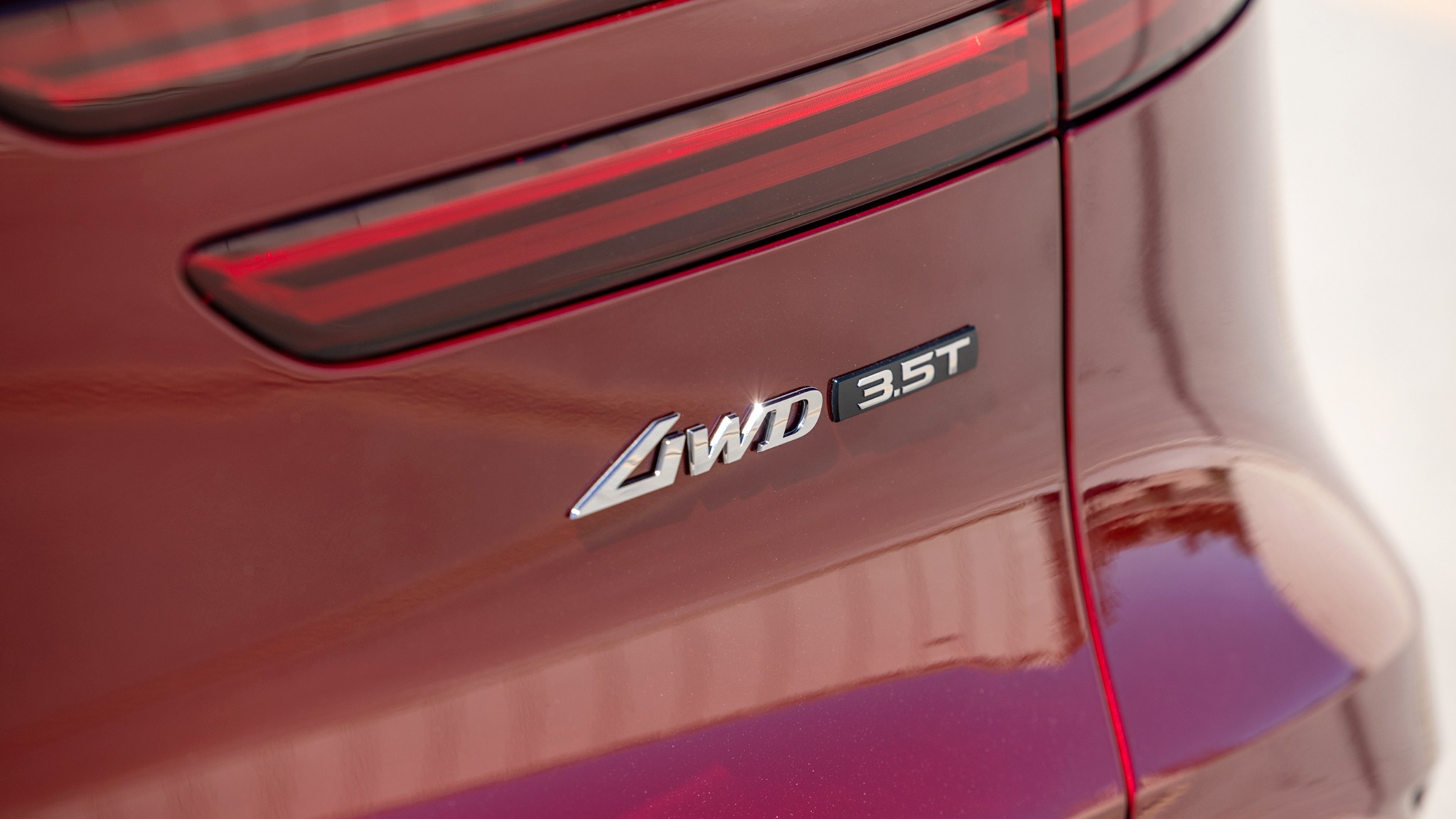 014 2026 Genesis GV70 35T