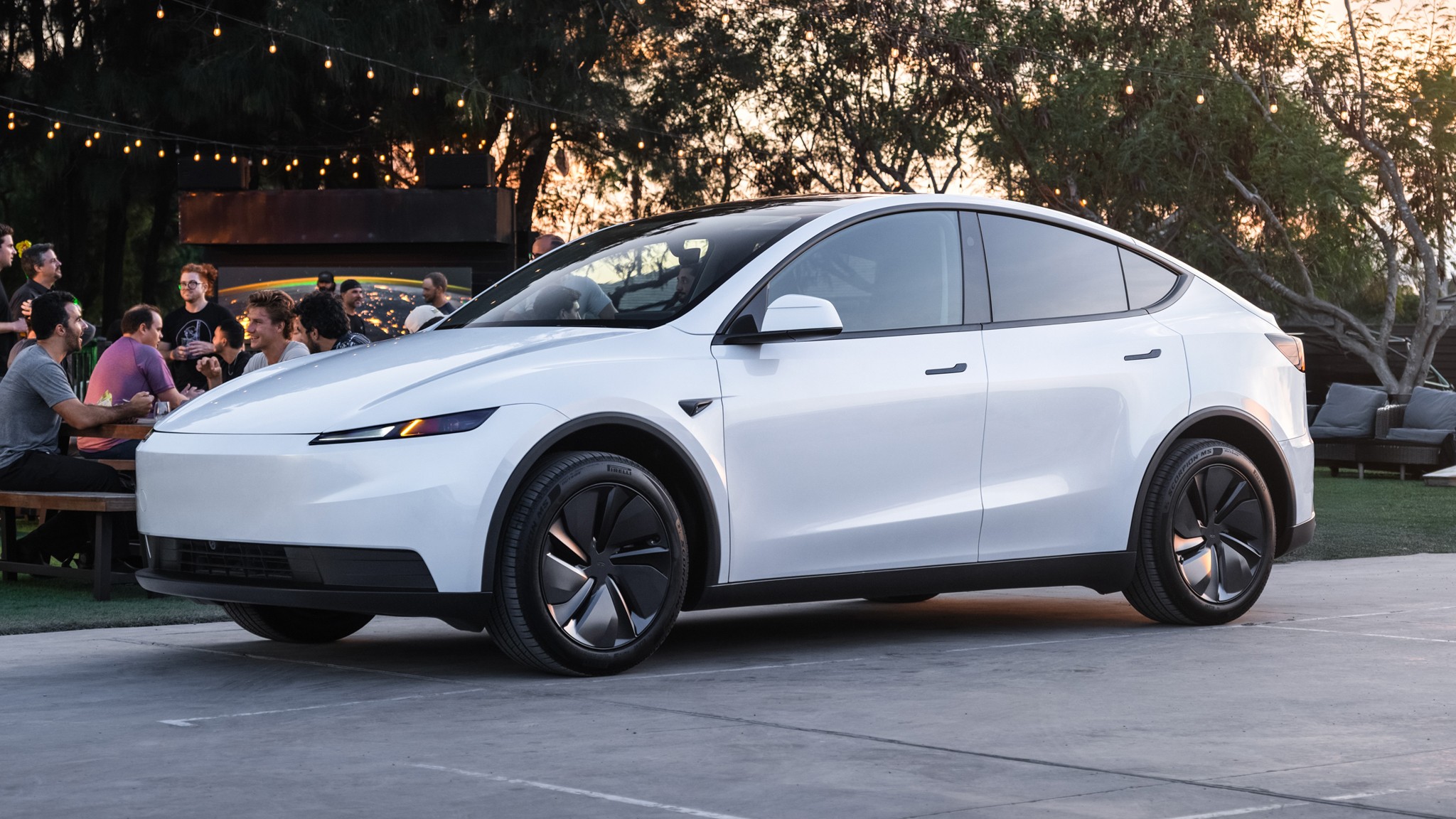2026 Tesla Model Y Standard RWD SUV EV Electric Vehicle Crossover 5