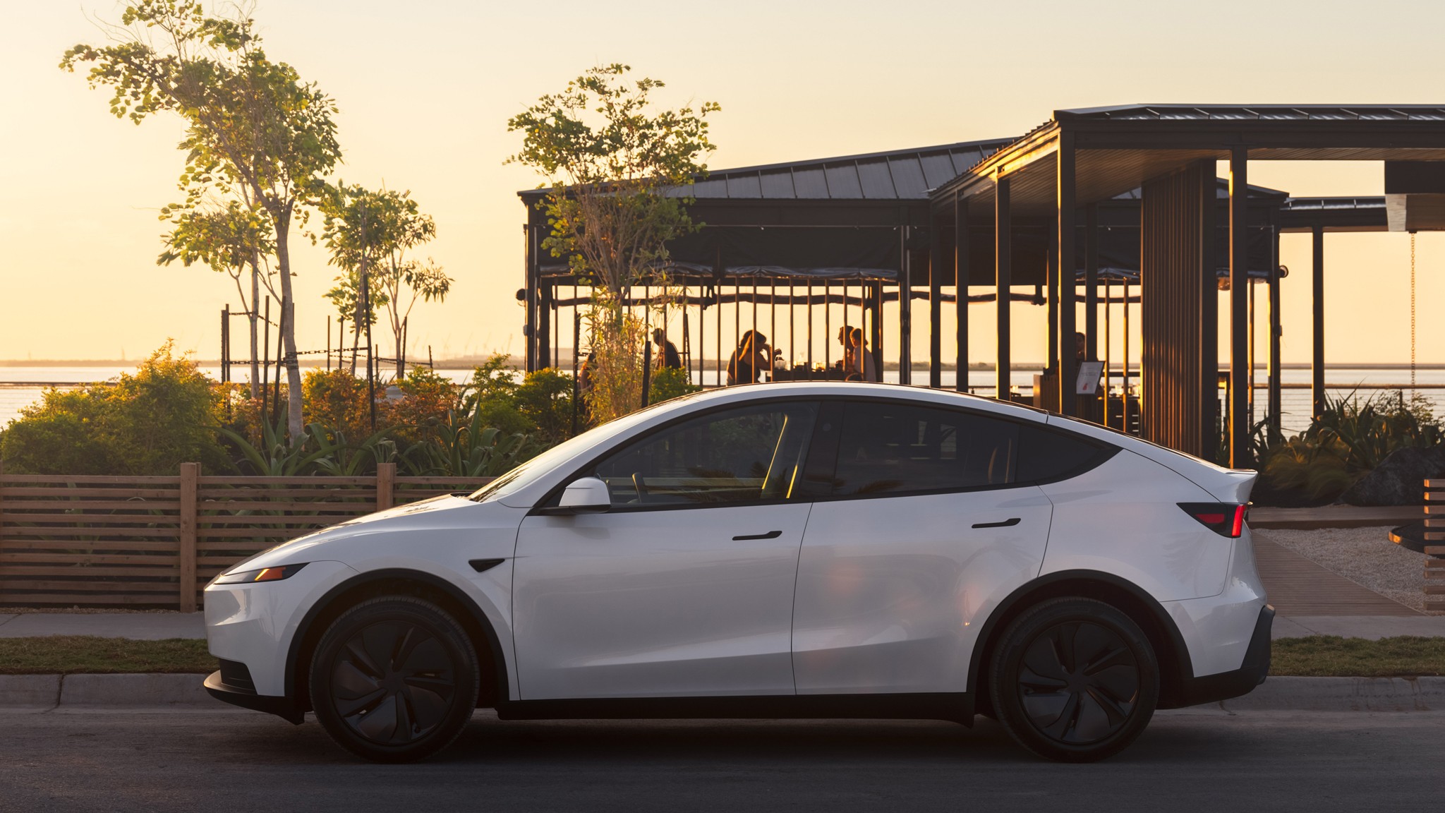 2026 Tesla Model Y Standard RWD SUV EV Electric Vehicle Crossover 14