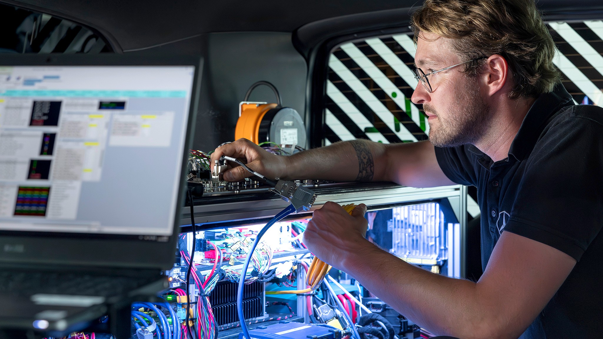 10 mercedes 600kw fast charger