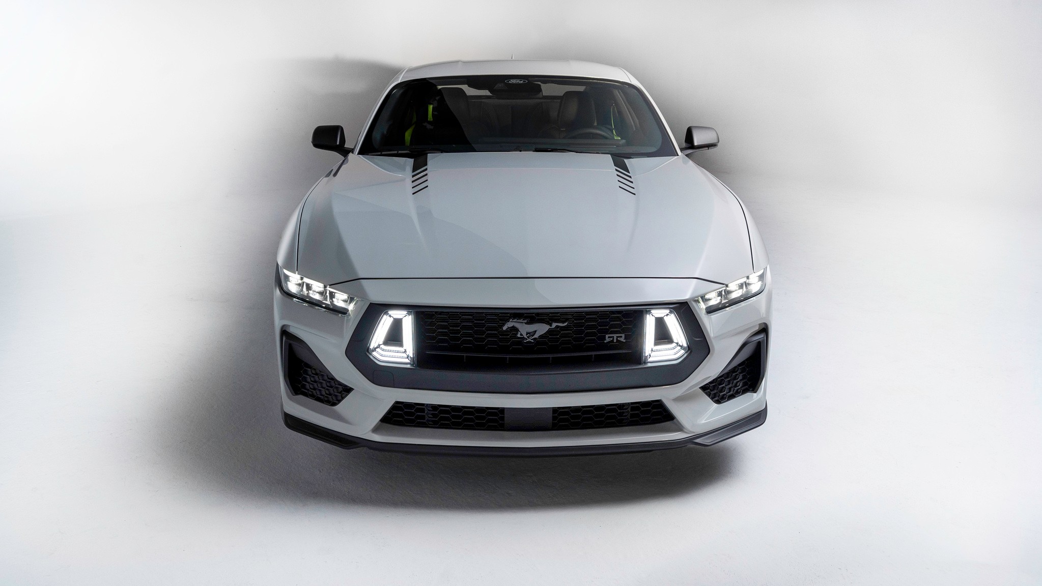 002 2026 Ford Mustang RTR