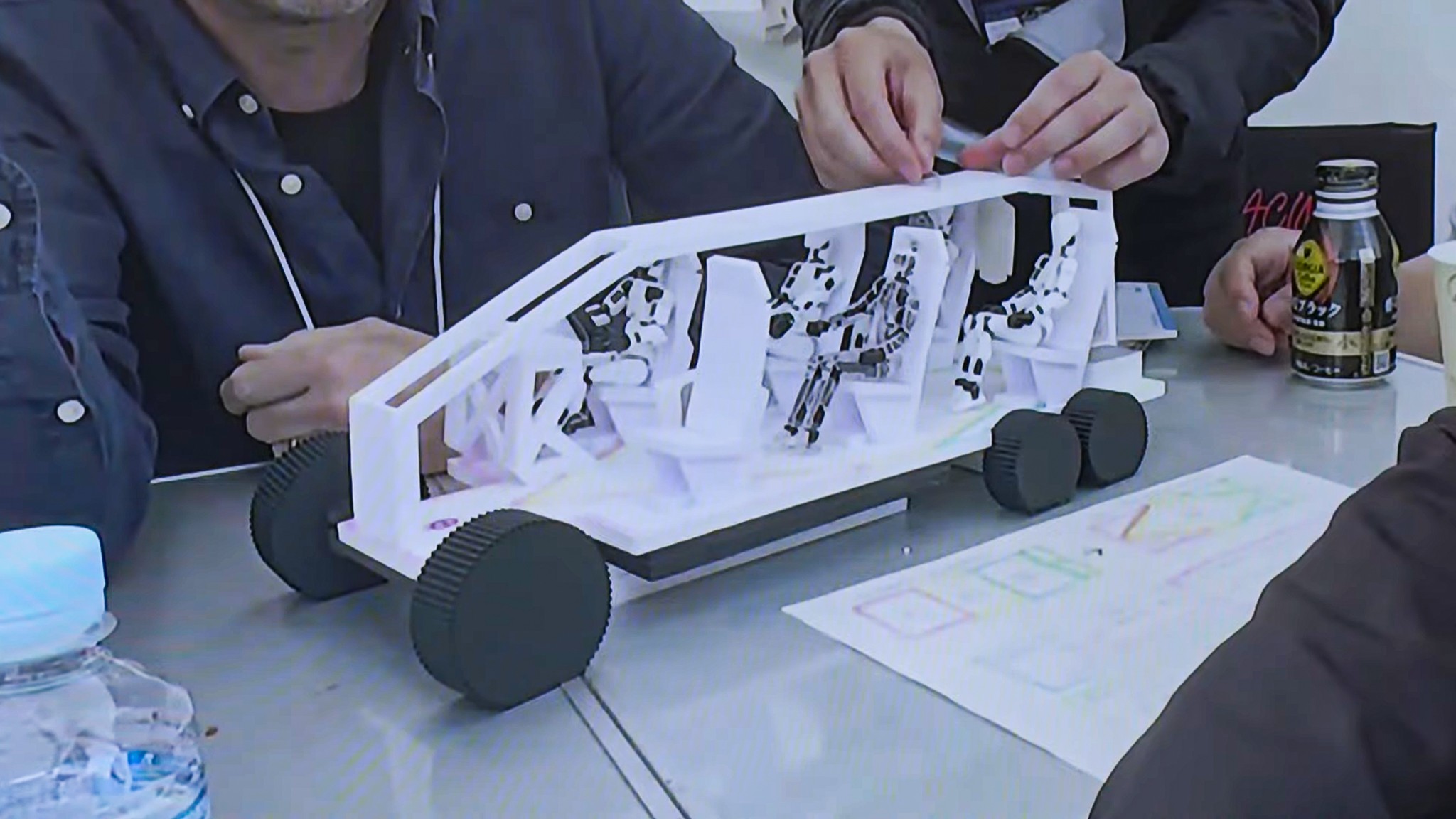 2025 Lexus LS Concept Tokyo Auto Japan Mobility Show Minivan Six Wheel 7