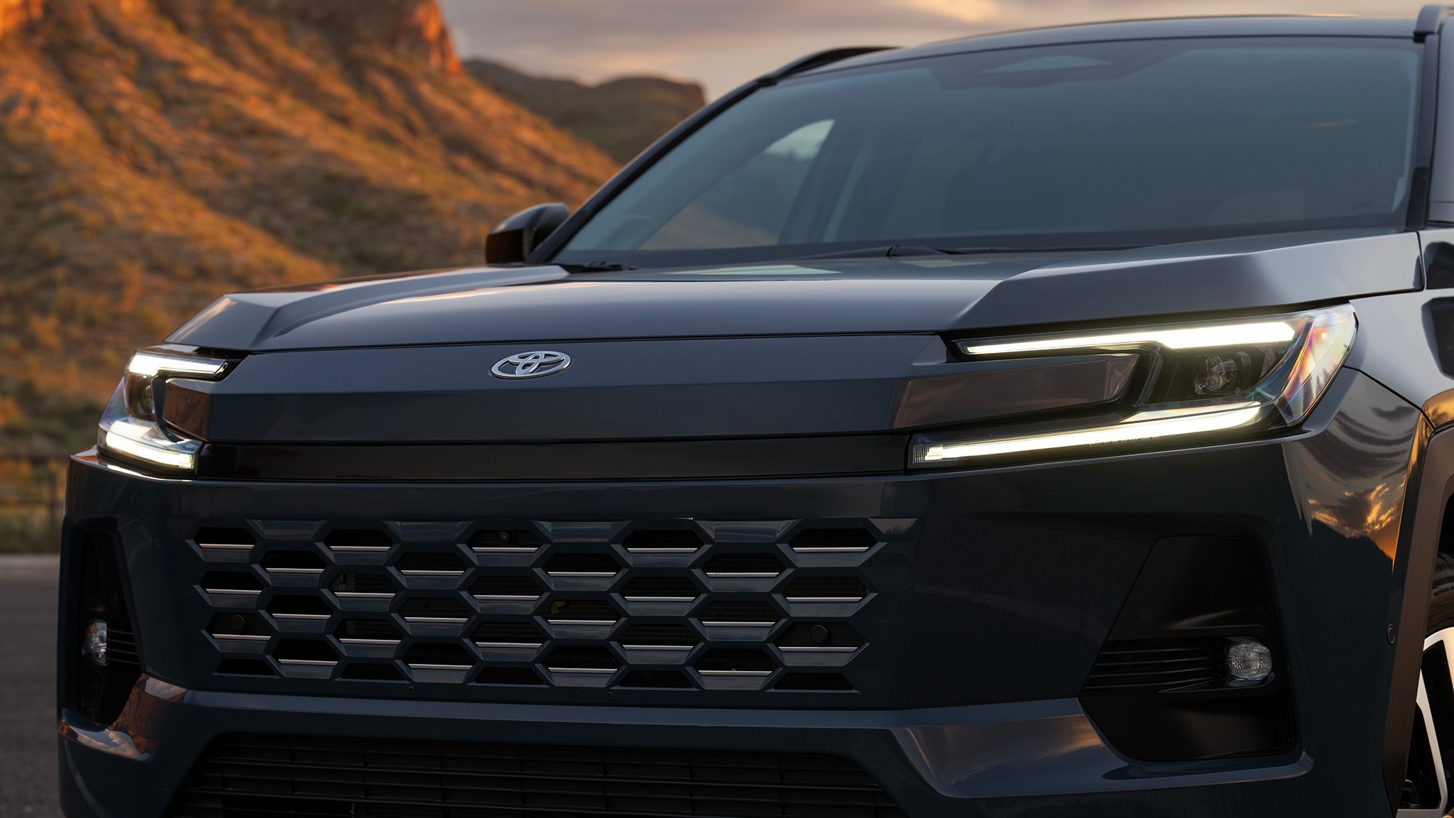 2026 Toyota RAV4 HEV Limited StormCloud 023