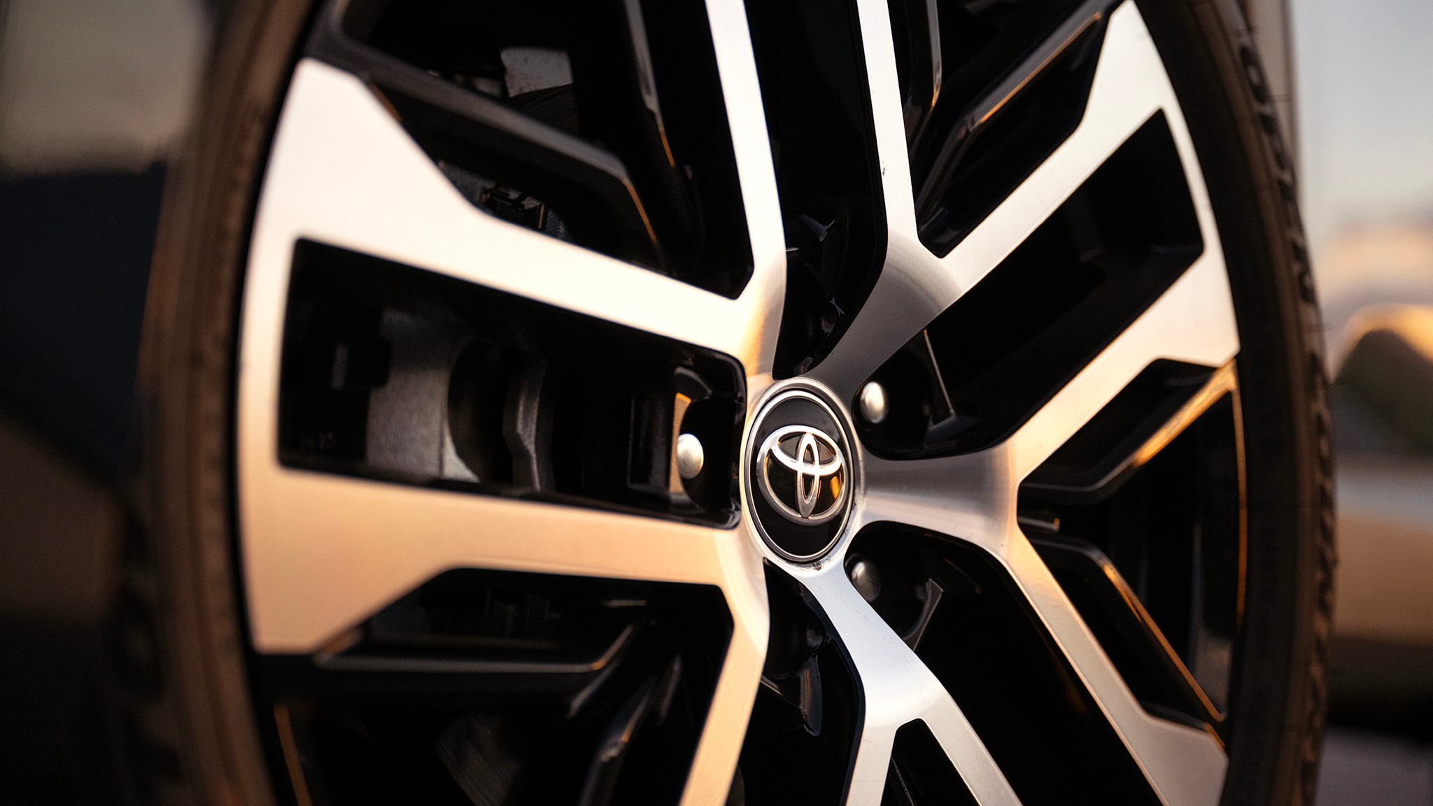 2026 Toyota RAV4 HEV Limited StormCloud 024