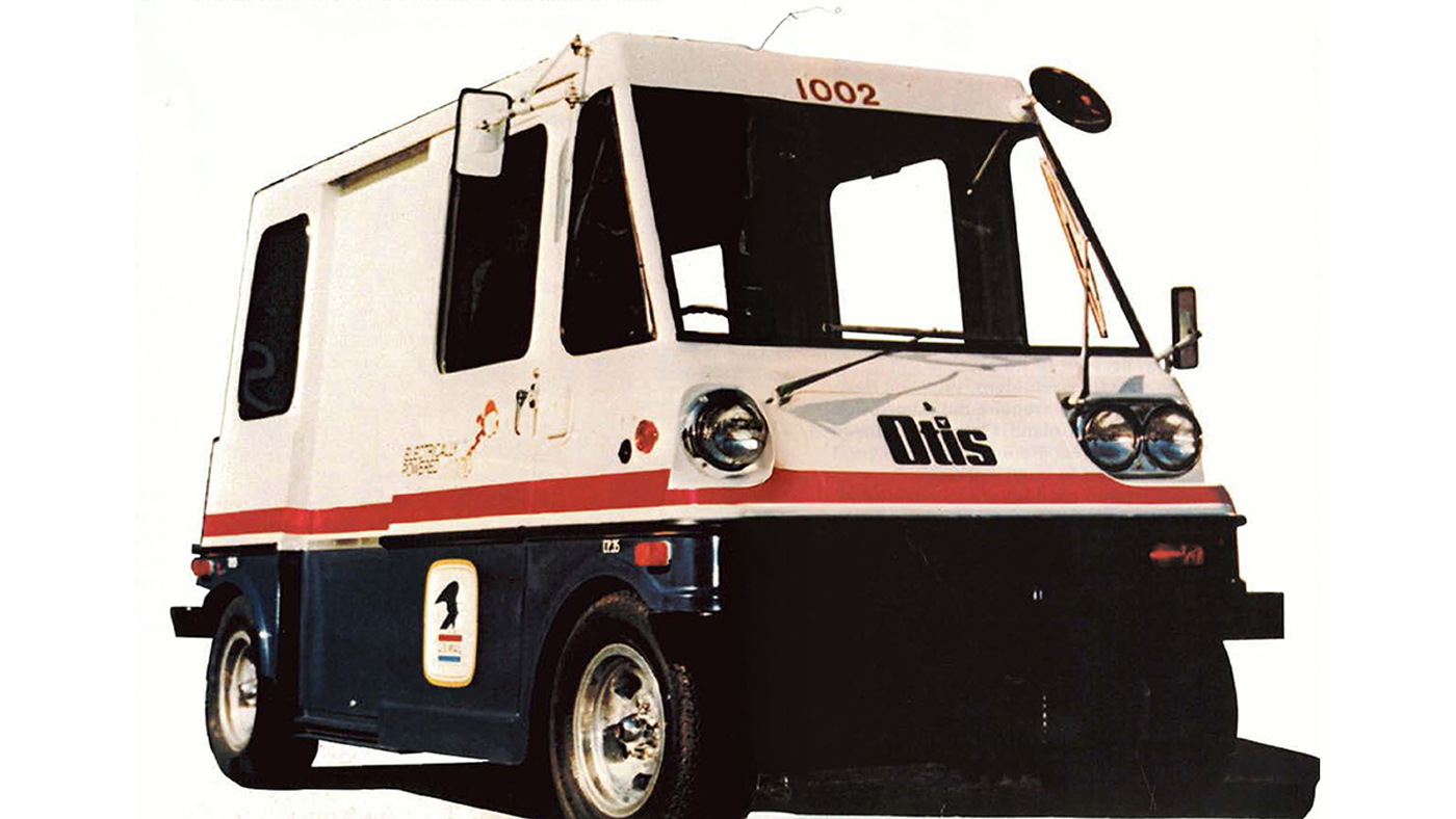 100 NASA 1970s Electric Mail Van