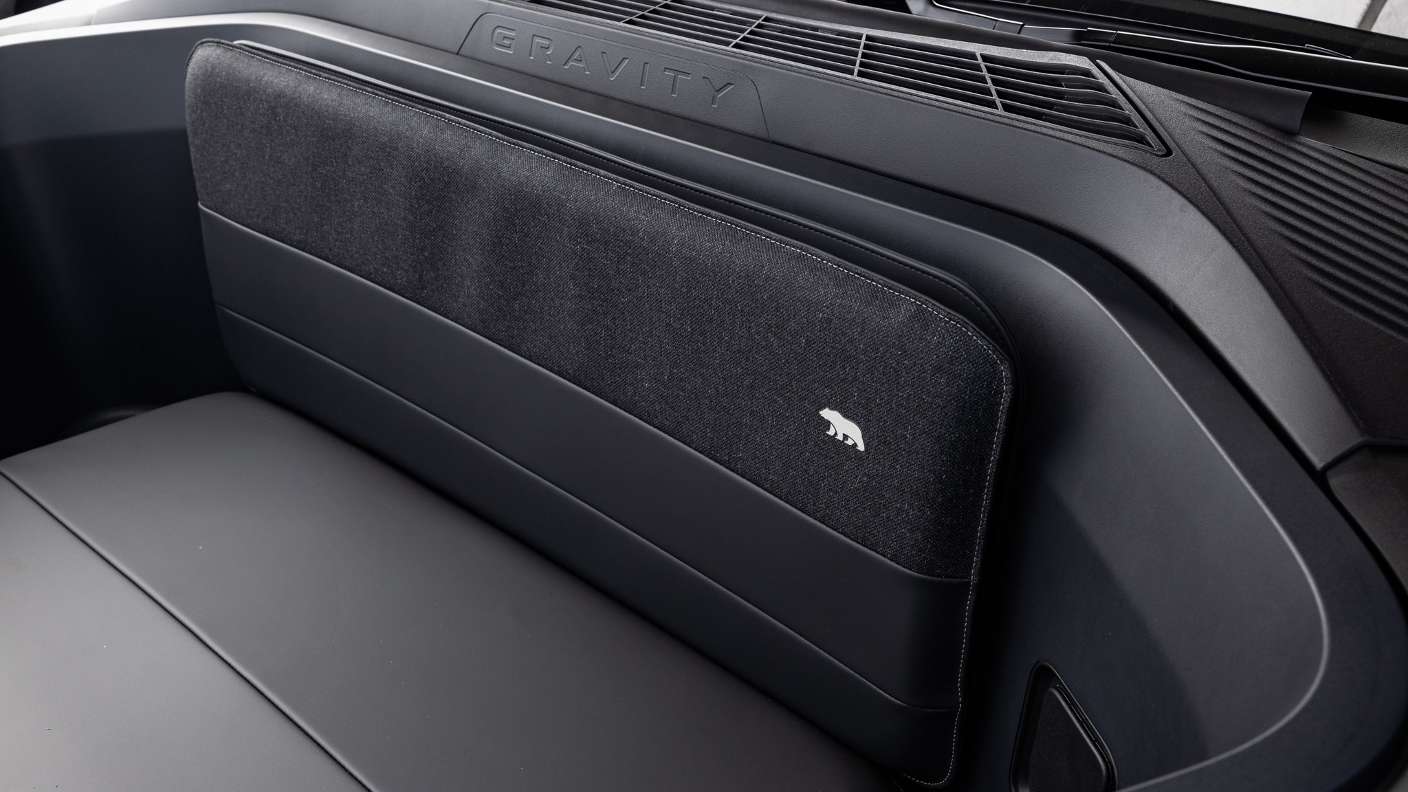 011 2026 Lucid Gravity Grand Touring