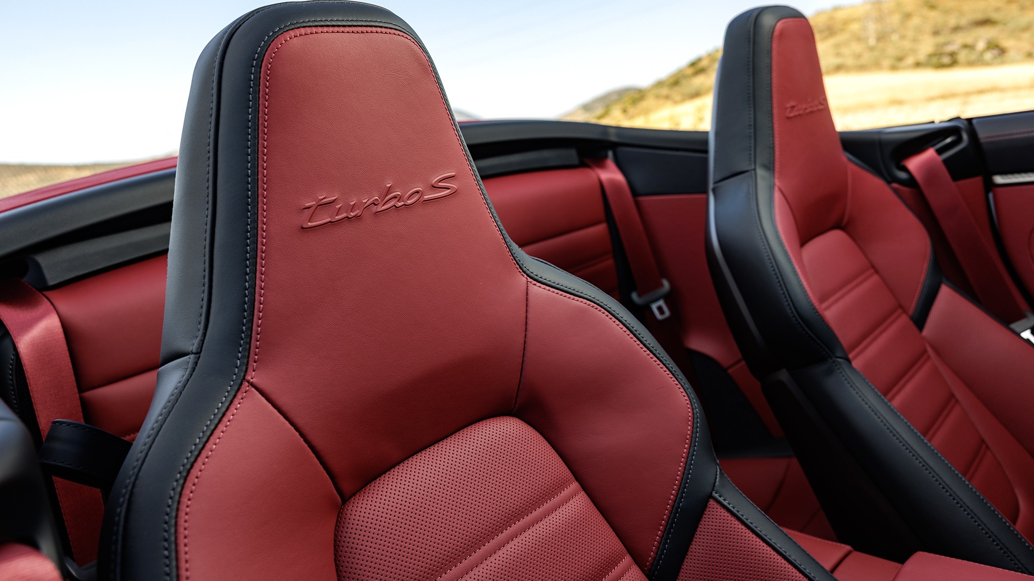 24 2026 911 Porsche Turbo S Cabrio T Hybrid