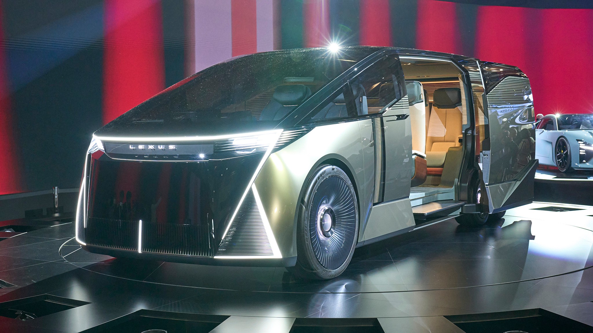 100 Lexus LS Concept Minivan at 2025 tokyo show