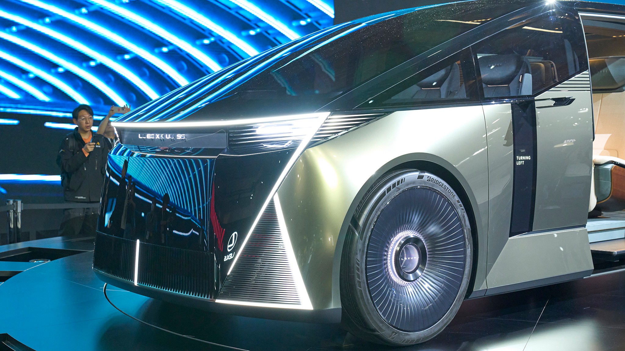 101 Lexus LS Concept Minivan at 2025 tokyo show