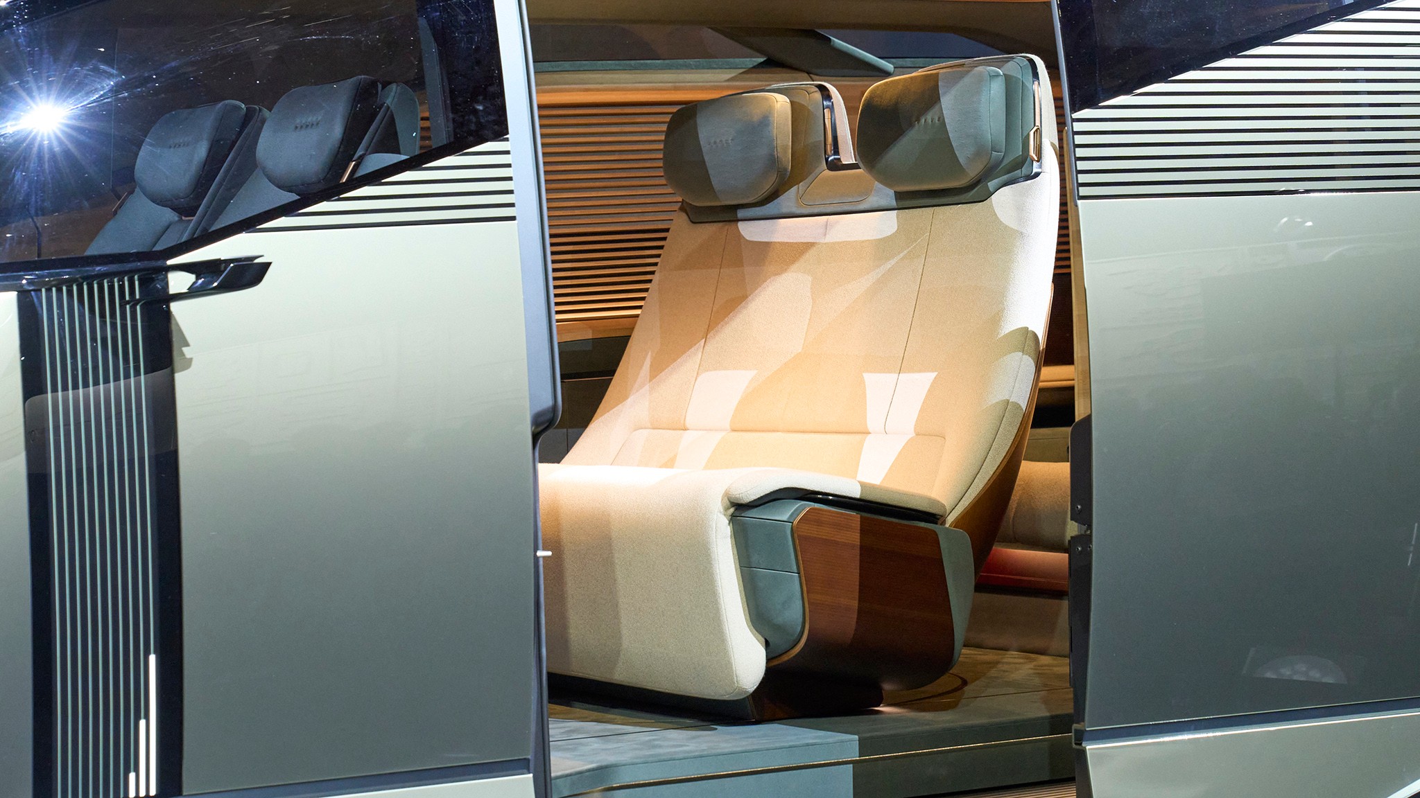 104 Lexus LS Concept Minivan at 2025 tokyo show