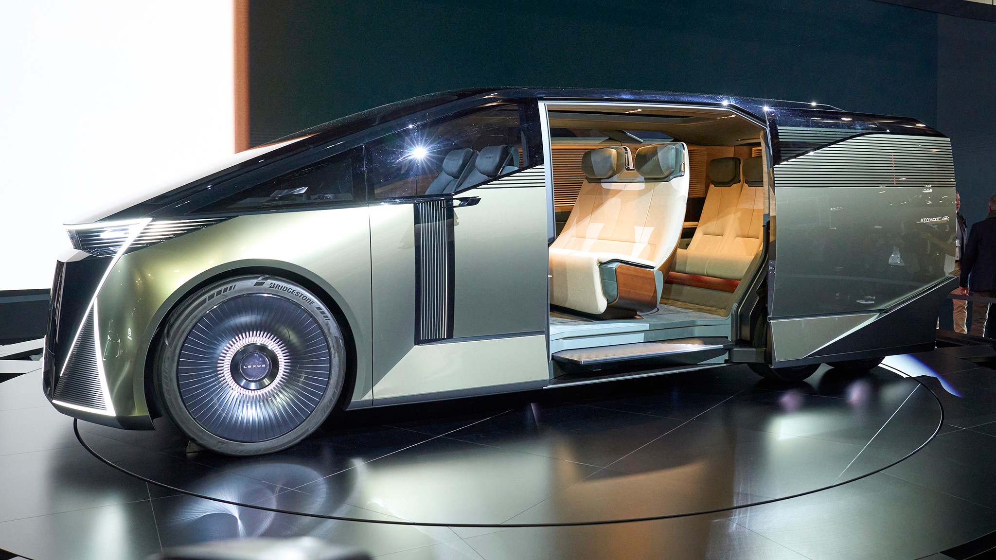 107 Lexus LS Concept Minivan at 2025 tokyo show