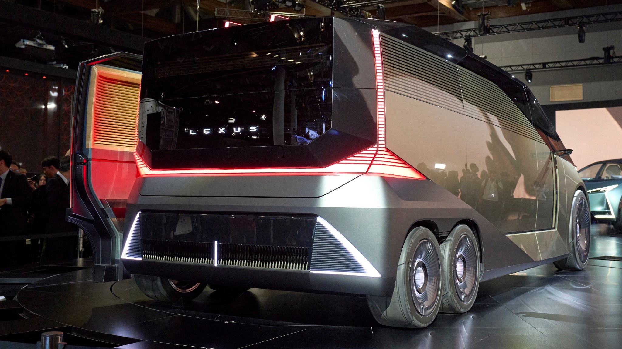 124 Lexus LS Concept Minivan at 2025 tokyo show