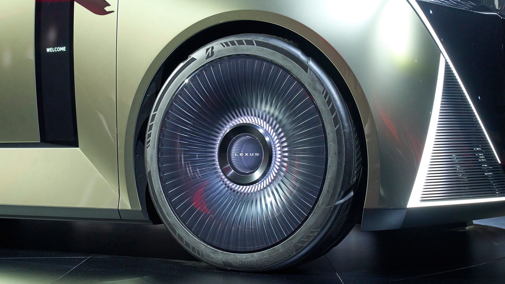 128 Lexus LS Concept Minivan at 2025 tokyo show