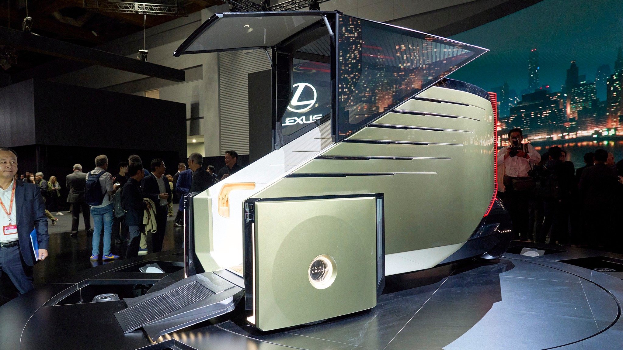 102 Lexus LS Micro EV Concept at 2025 tokyo show
