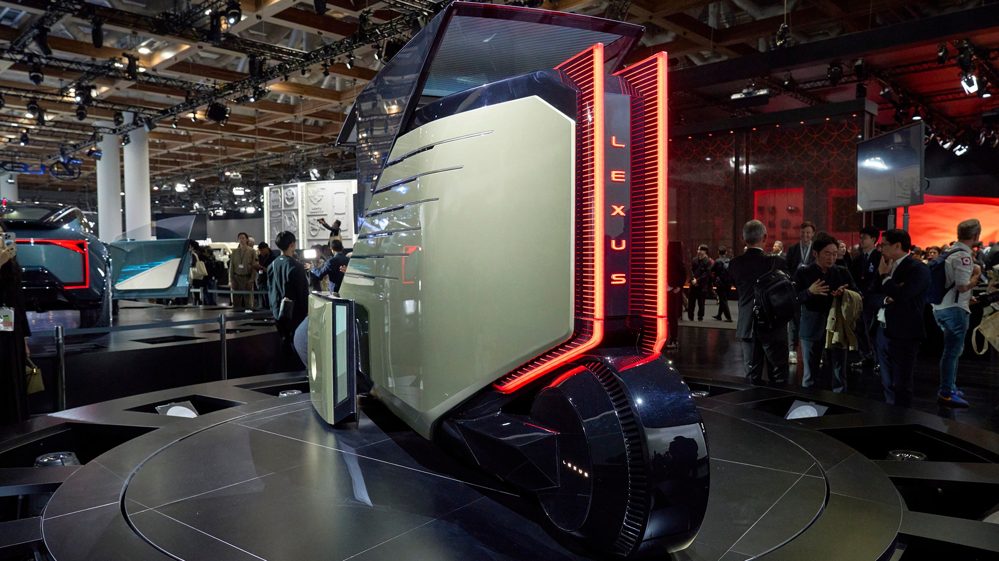 104 Lexus LS Micro EV Concept at 2025 tokyo show