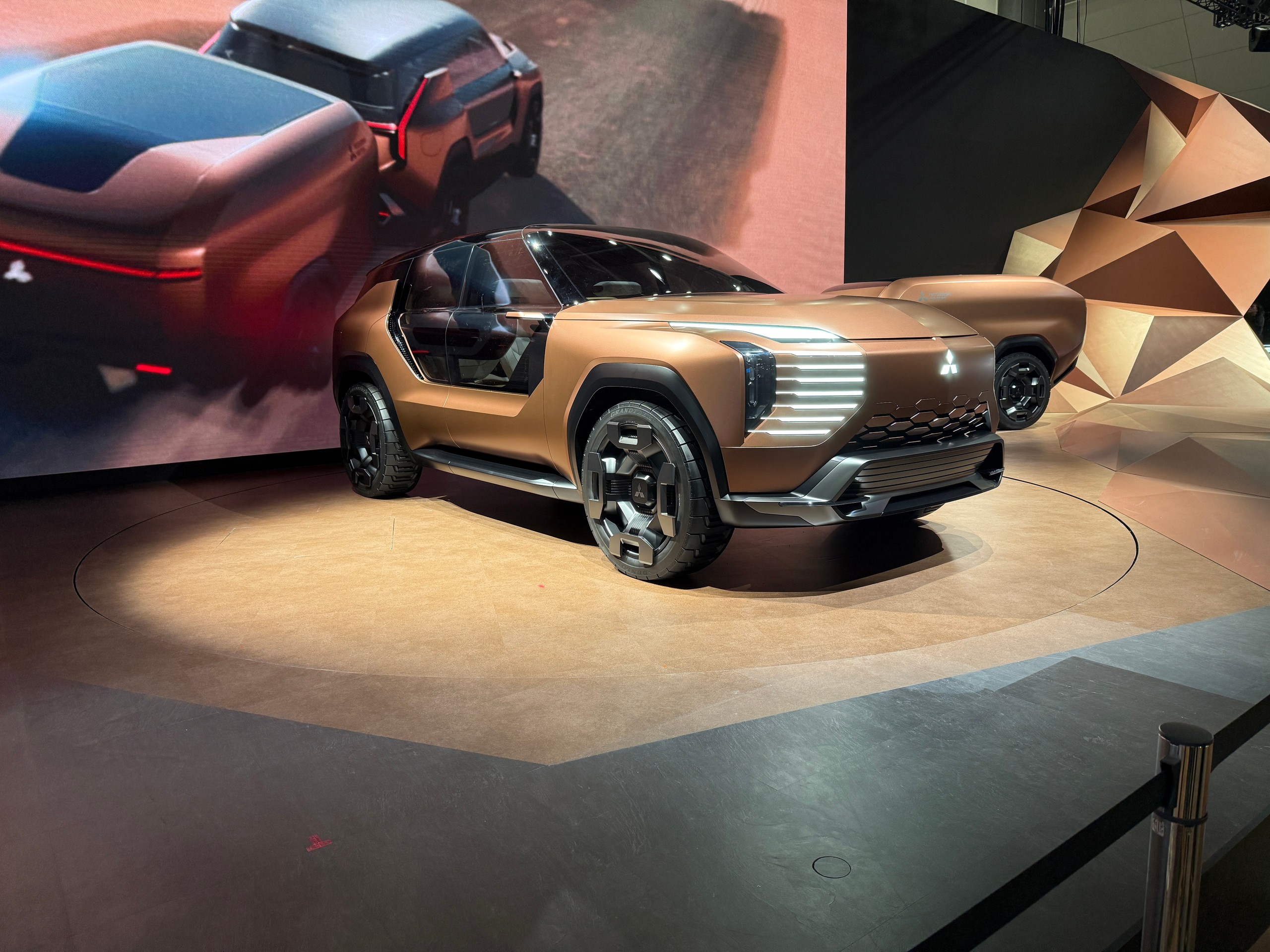 Mitsubishi Elevance Concept 9