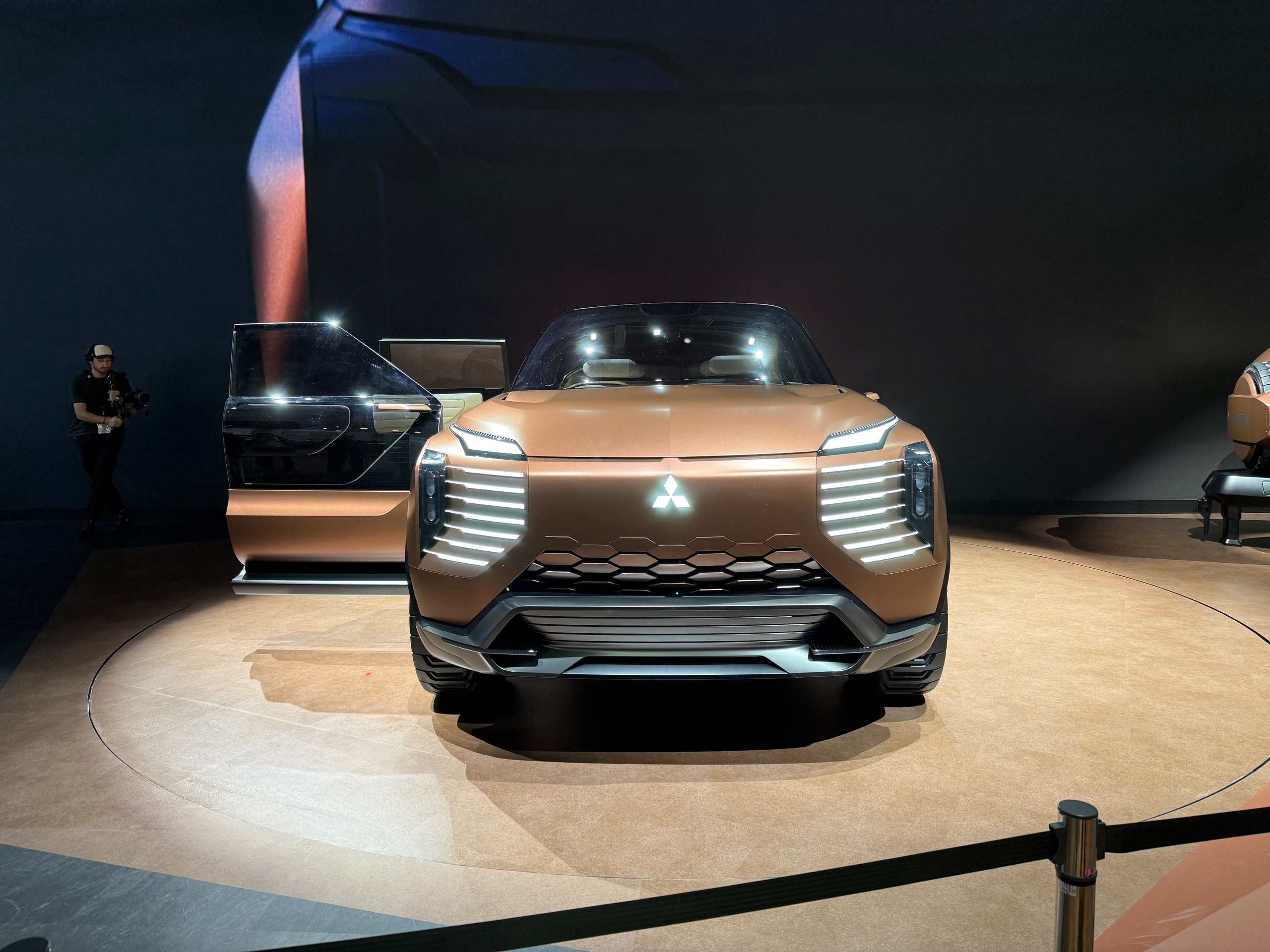 Mitsubishi Elevance Concept 11