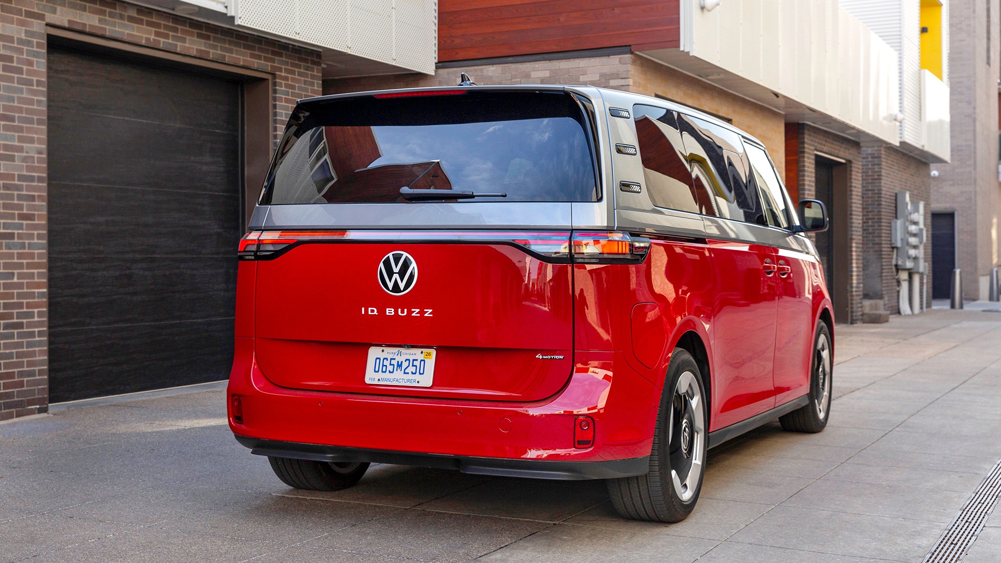 014 2025 Volkswagen ID Buzz Pro S  Plus 4Motion