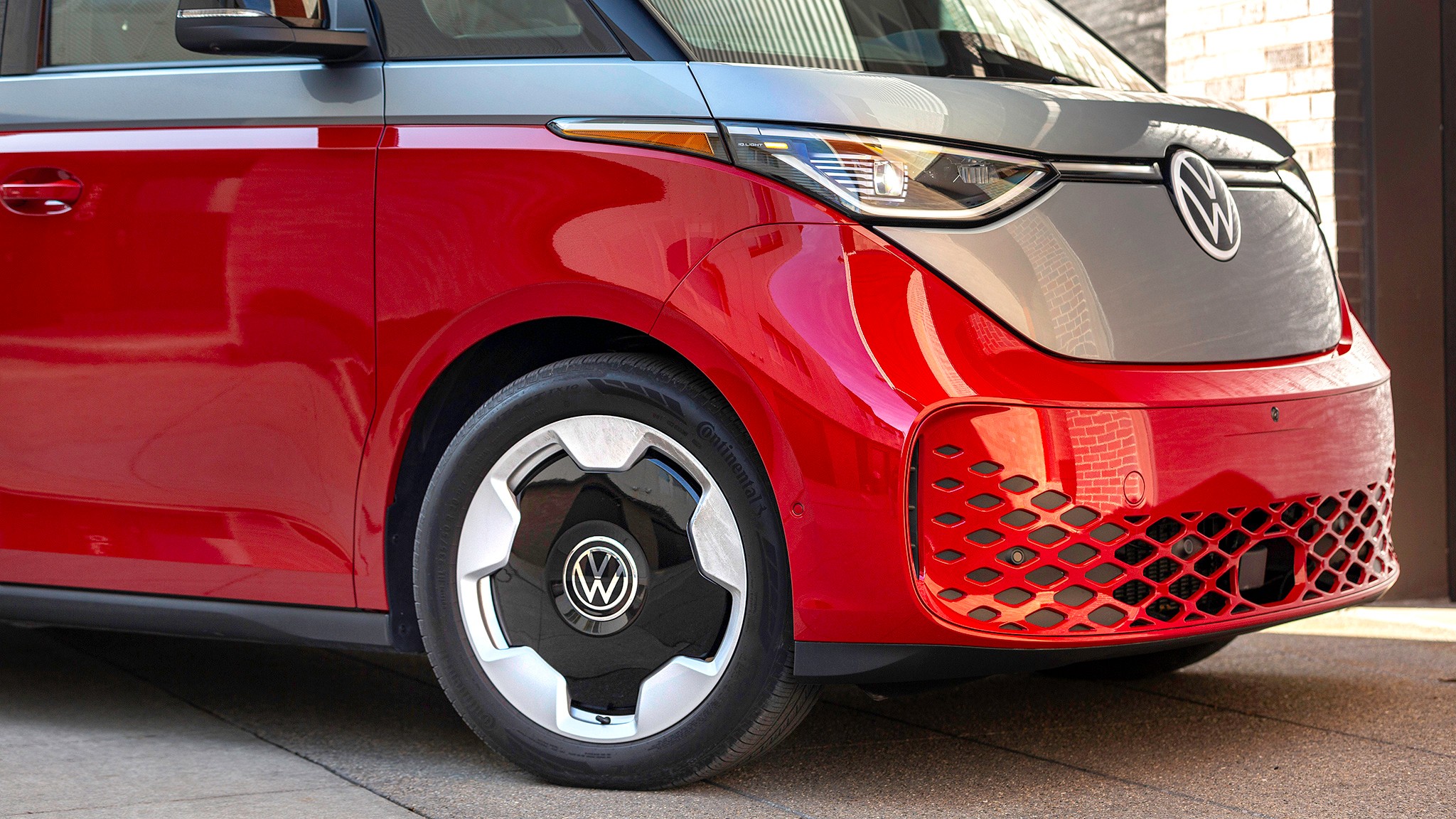 019 2025 Volkswagen ID Buzz Pro S  Plus 4Motion