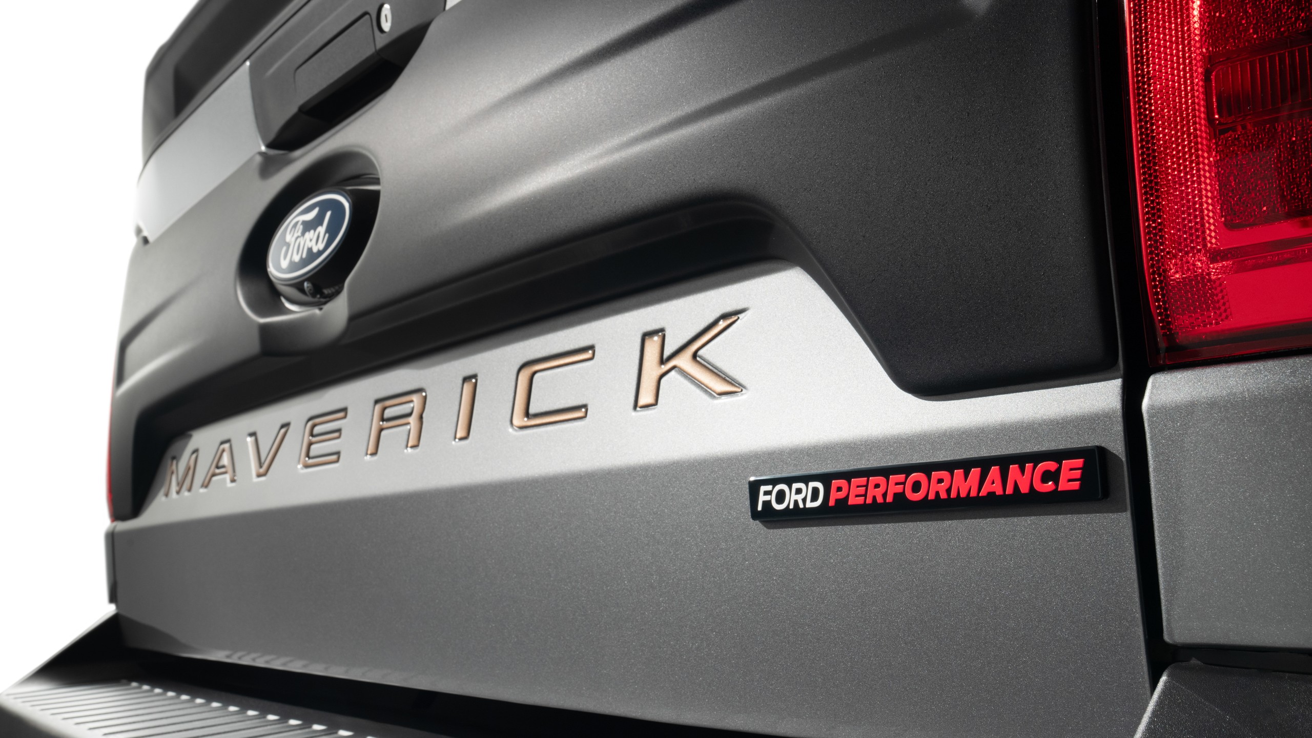 2025 Ford Custom Garage Maverick 300T Pickup Truck SEMA Concept 8