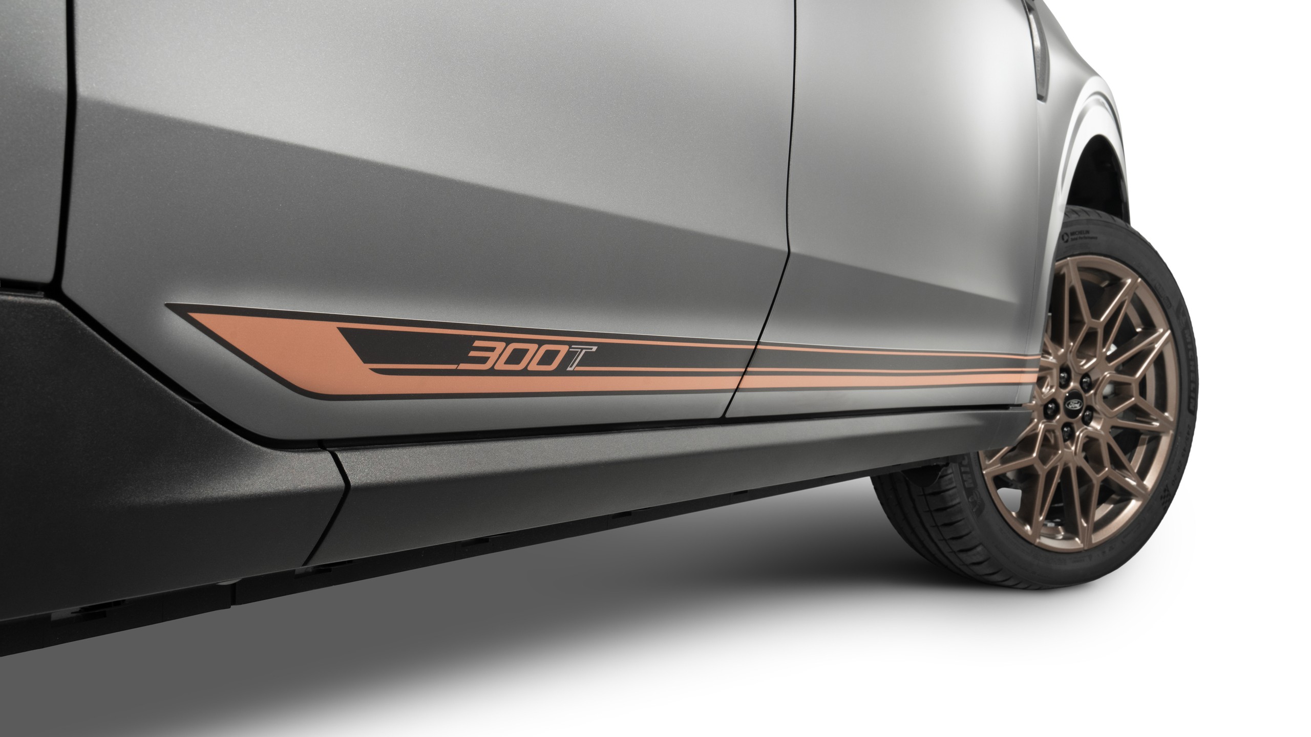 2025 Ford Custom Garage Maverick 300T Pickup Truck SEMA Concept 10