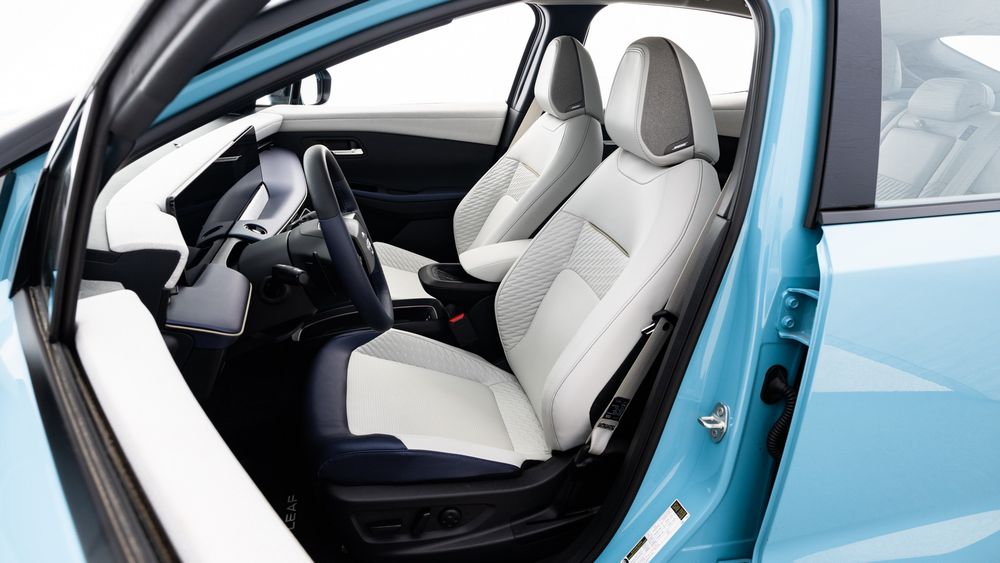 001 2026 Nissan Leaf Platinum EV