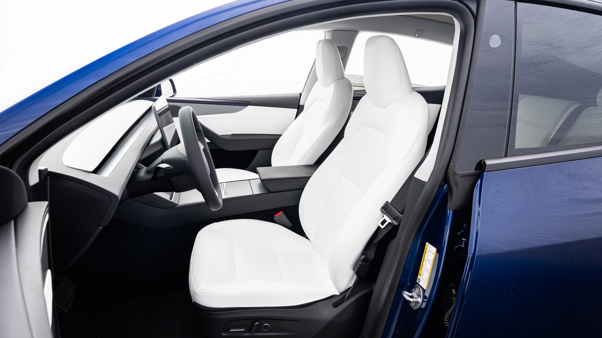 001 2025 Tesla Model Y RWD