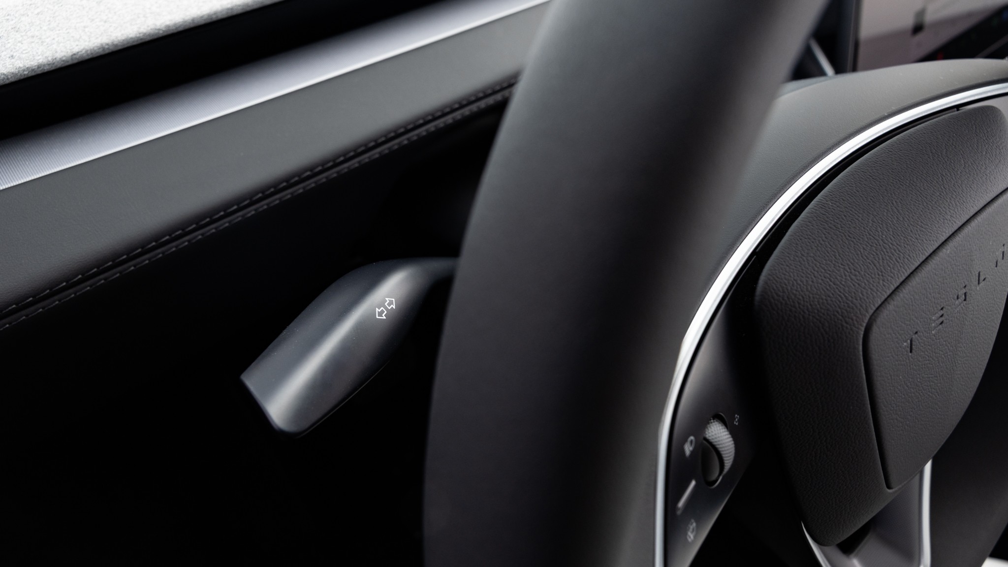 006 2025 Tesla Model Y RWD