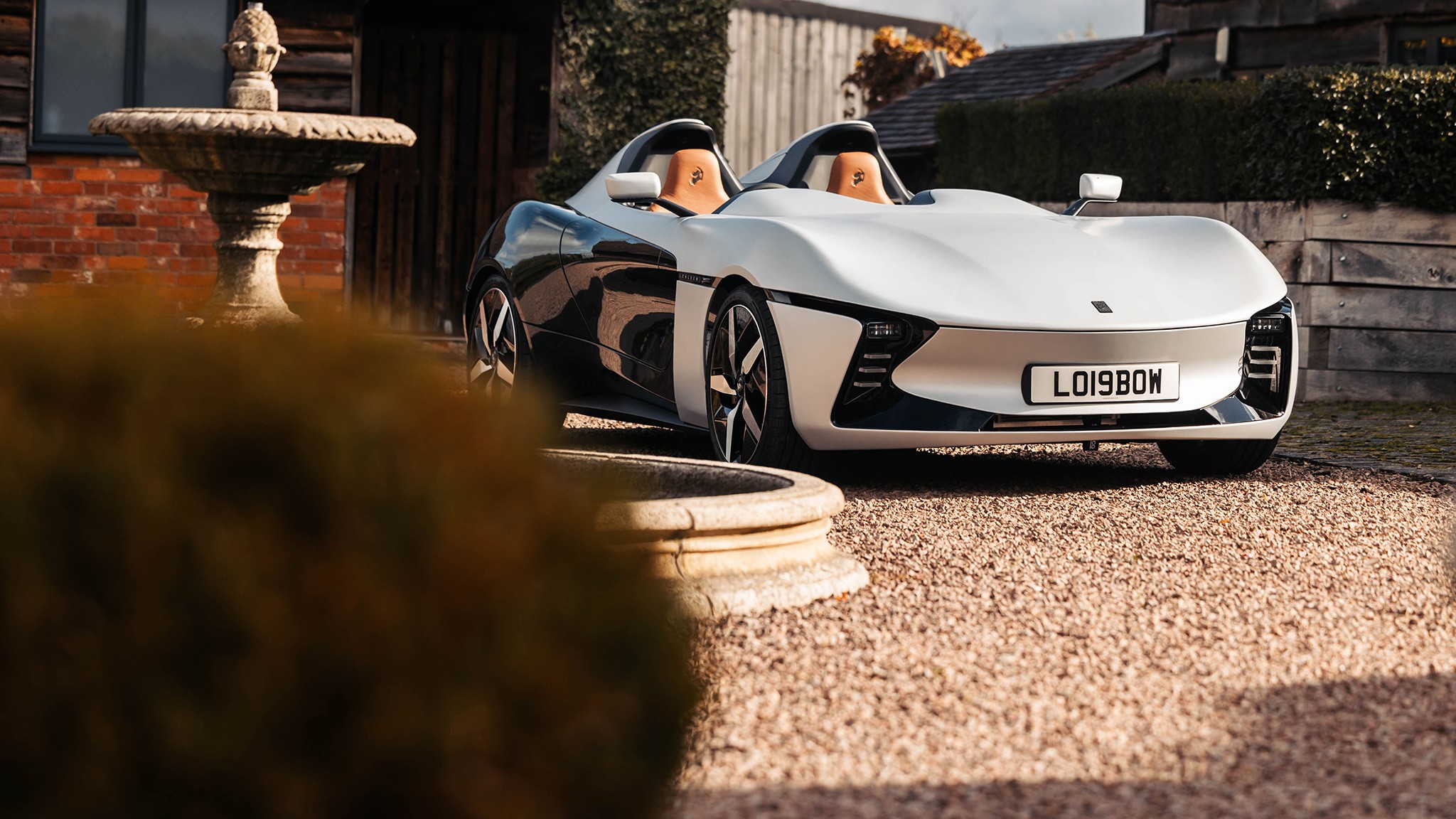 3 longbow speedster electric sports car