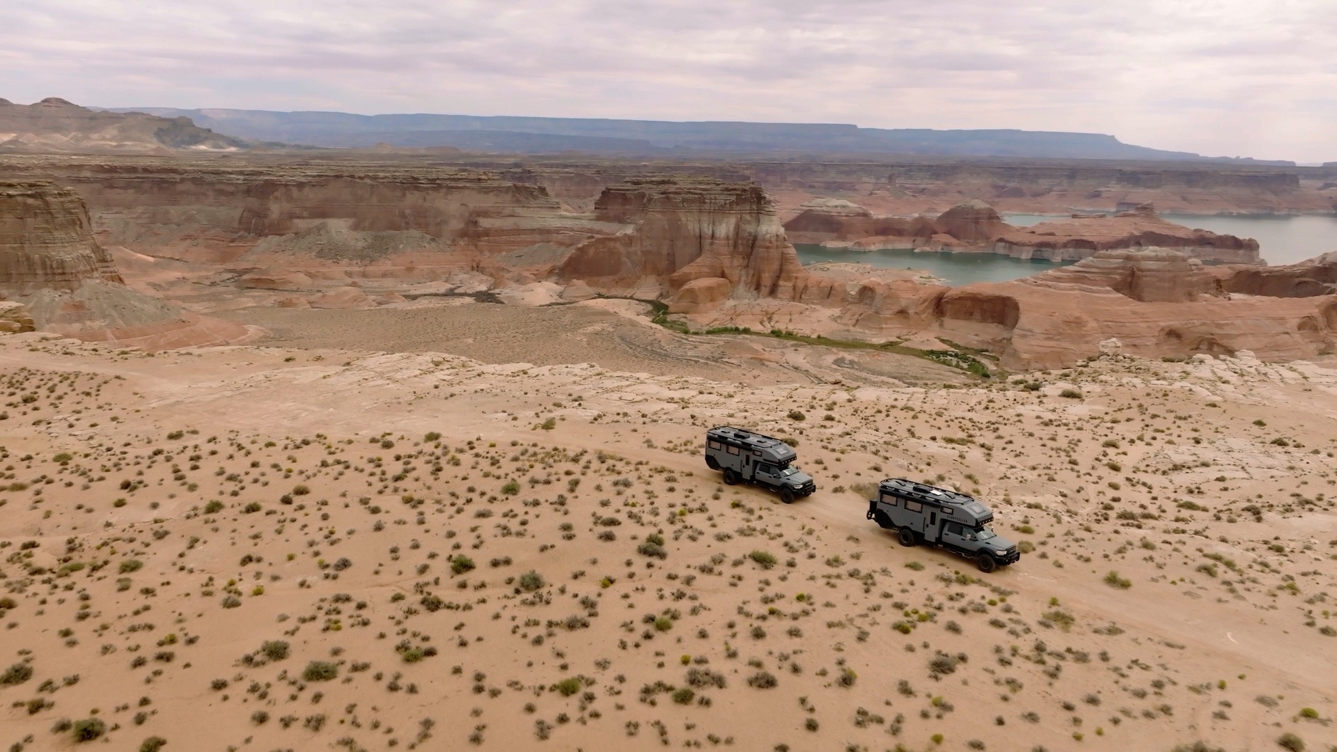 Storyteller Overland GXV Hilt 033