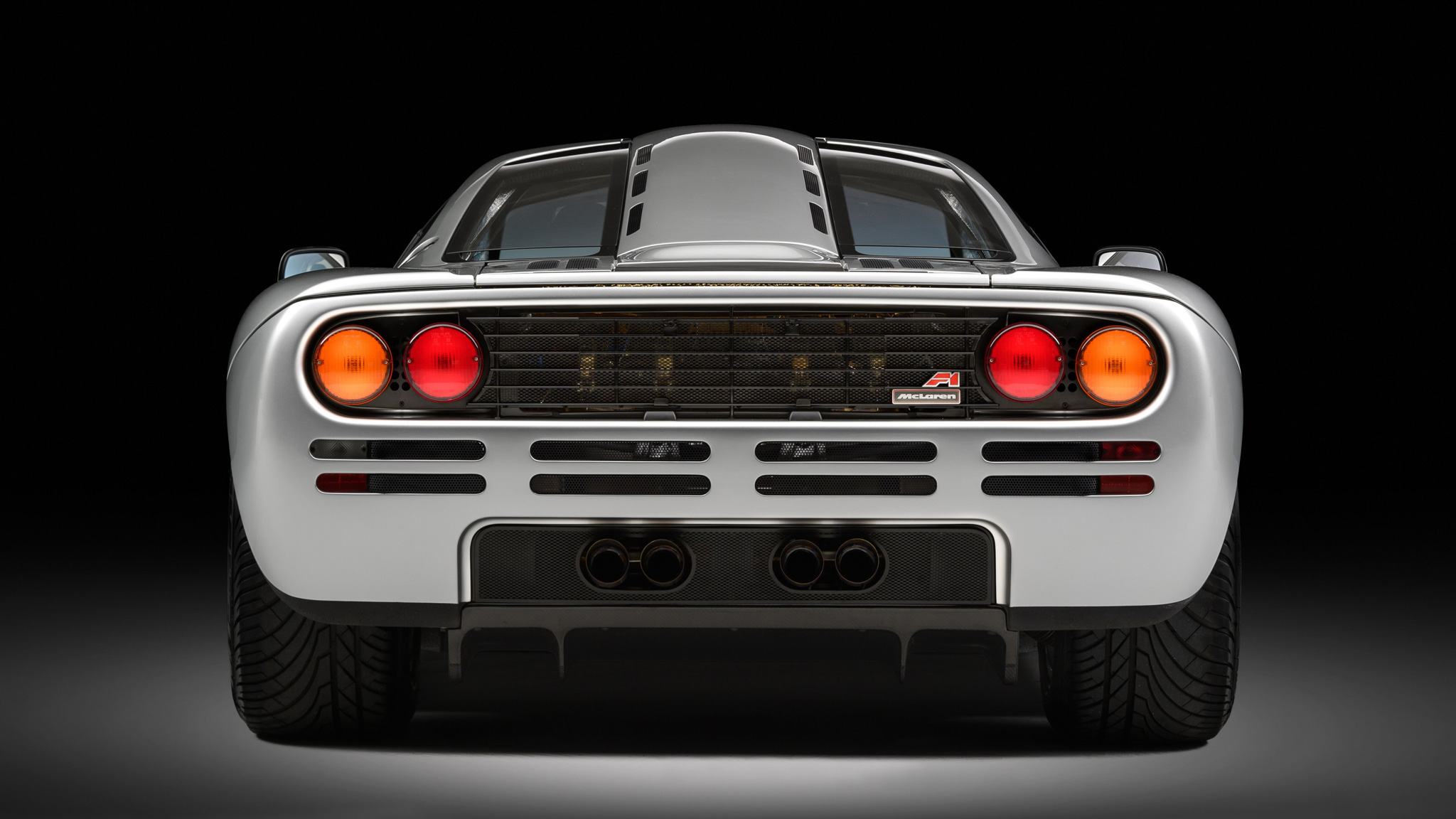 11282 Freshly restoredF1063topremiereatUKsHamptonCourtConcoursdElegance