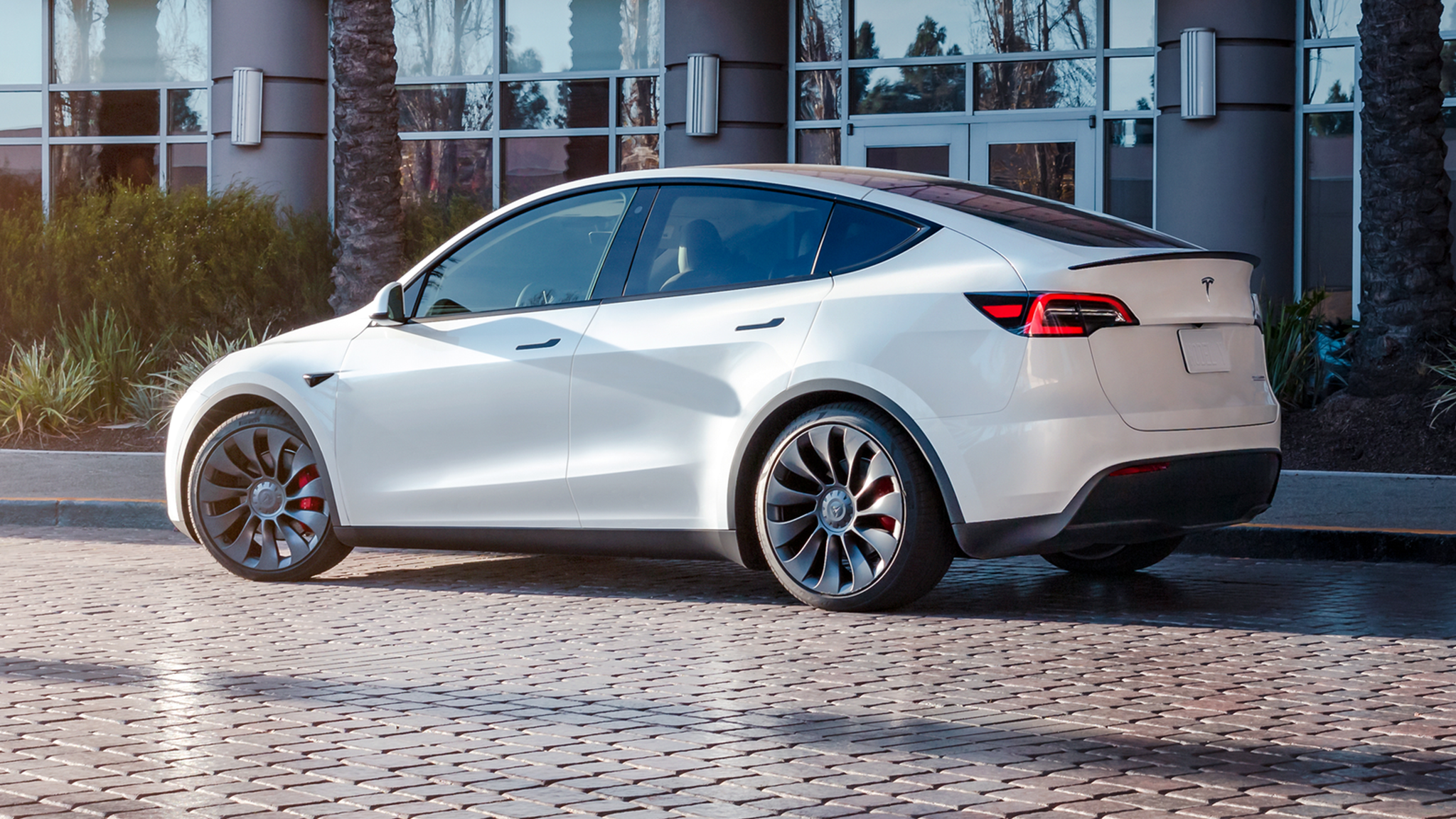 2023 Tesla Model Y 10