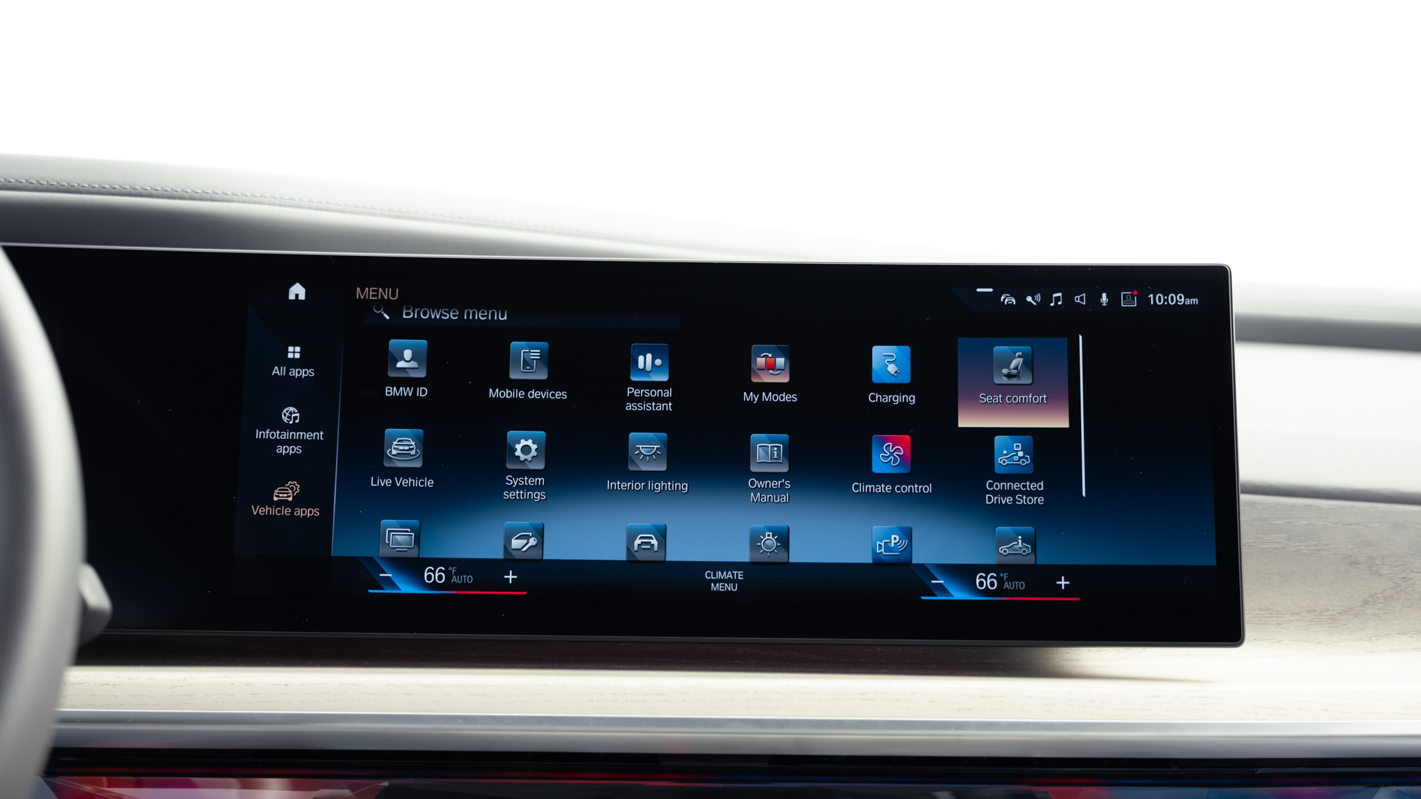 004 2024 BMW i7 xDrive60 infotainment system