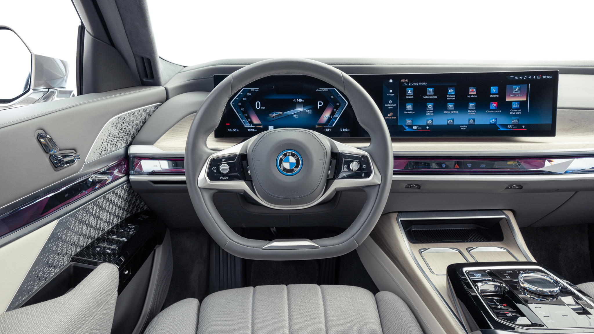 005 2024 BMW i7 xDrive60 front dashboard