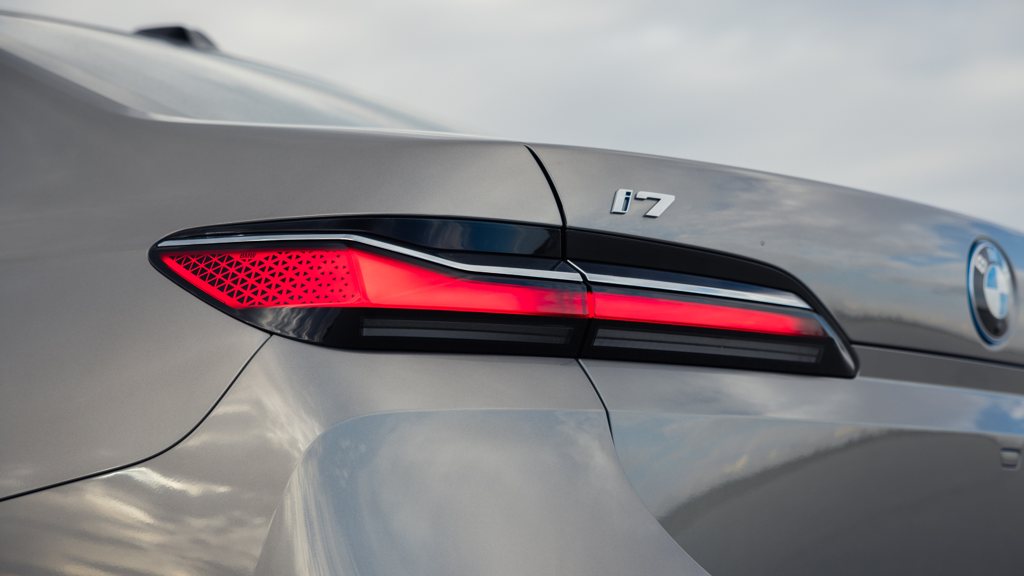 010 2024 BMW i7 xDrive60 taillight