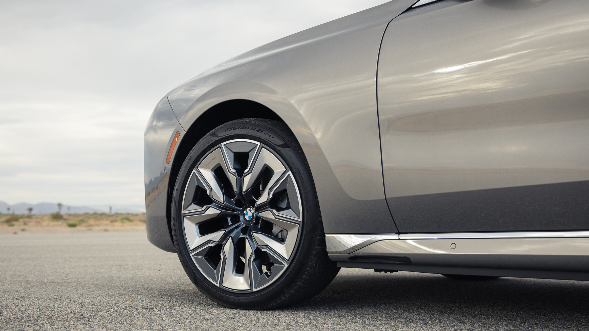 012 2024 BMW i7 xDrive60