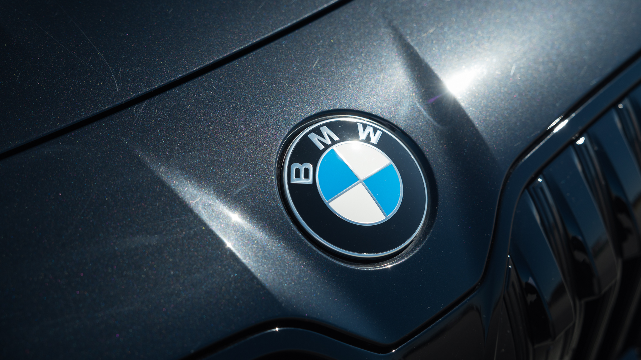 015 2024 BMW 760i xDrive logo