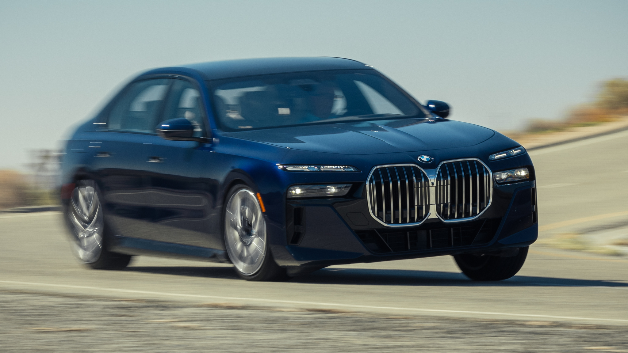 018 2024 BMW 740i sDrive