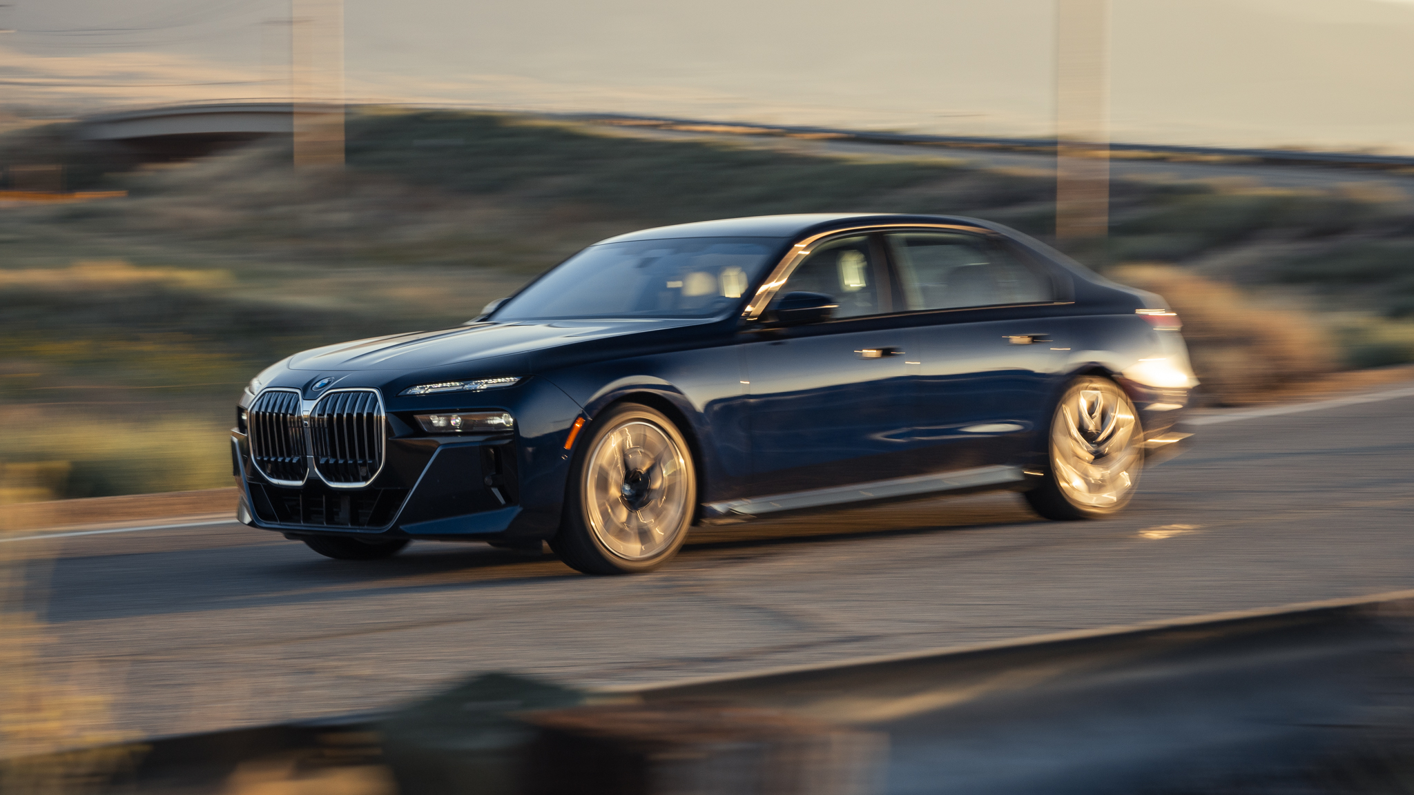 023 2024 BMW 740i sDrive