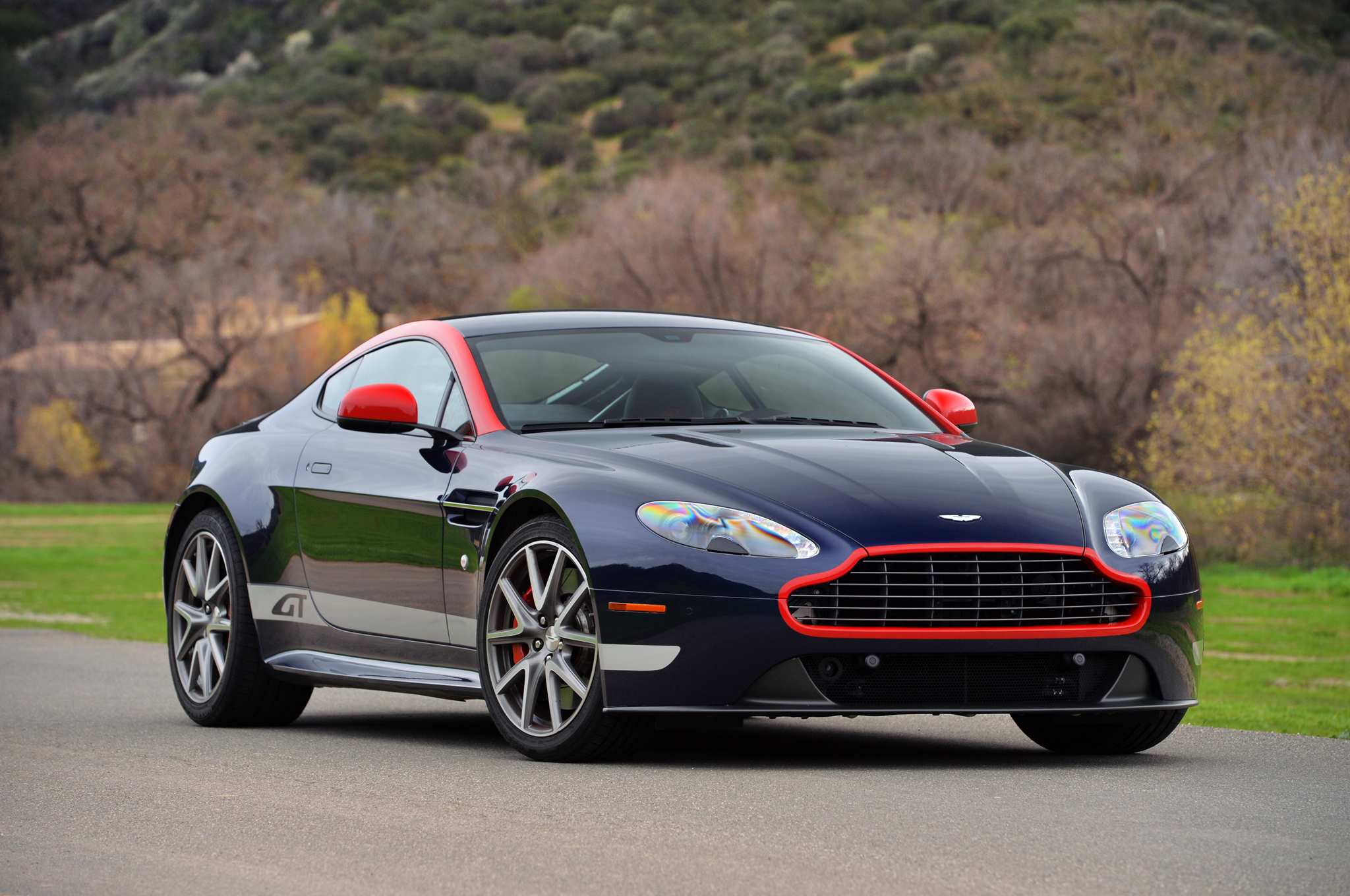 2015 Aston Martin V8 Vantage