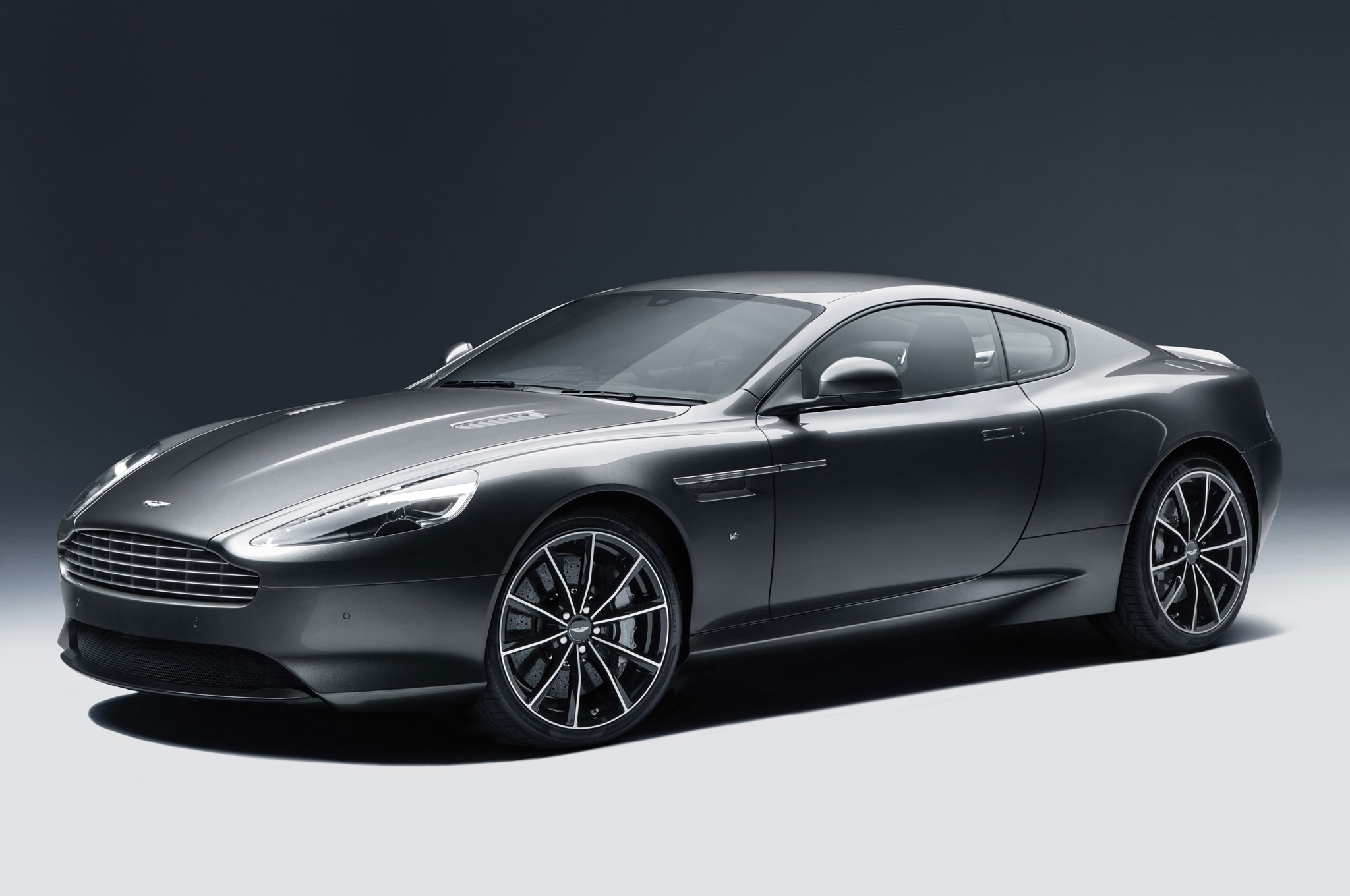2016 Aston Martin DB9
